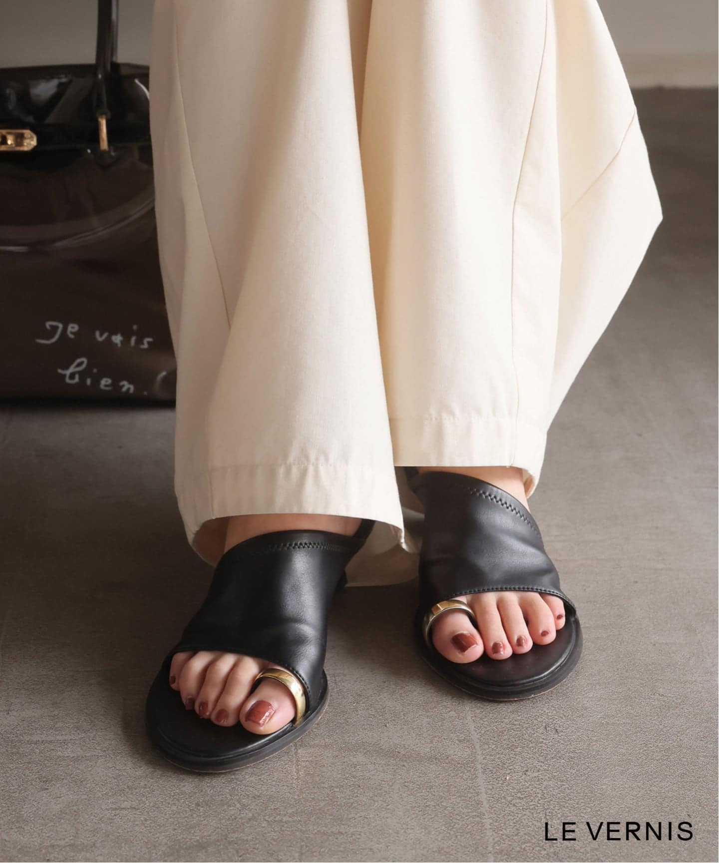 LE VERNIS/ル・ベルニ Toe ring sandals（サンダル）｜SLOBE IENA