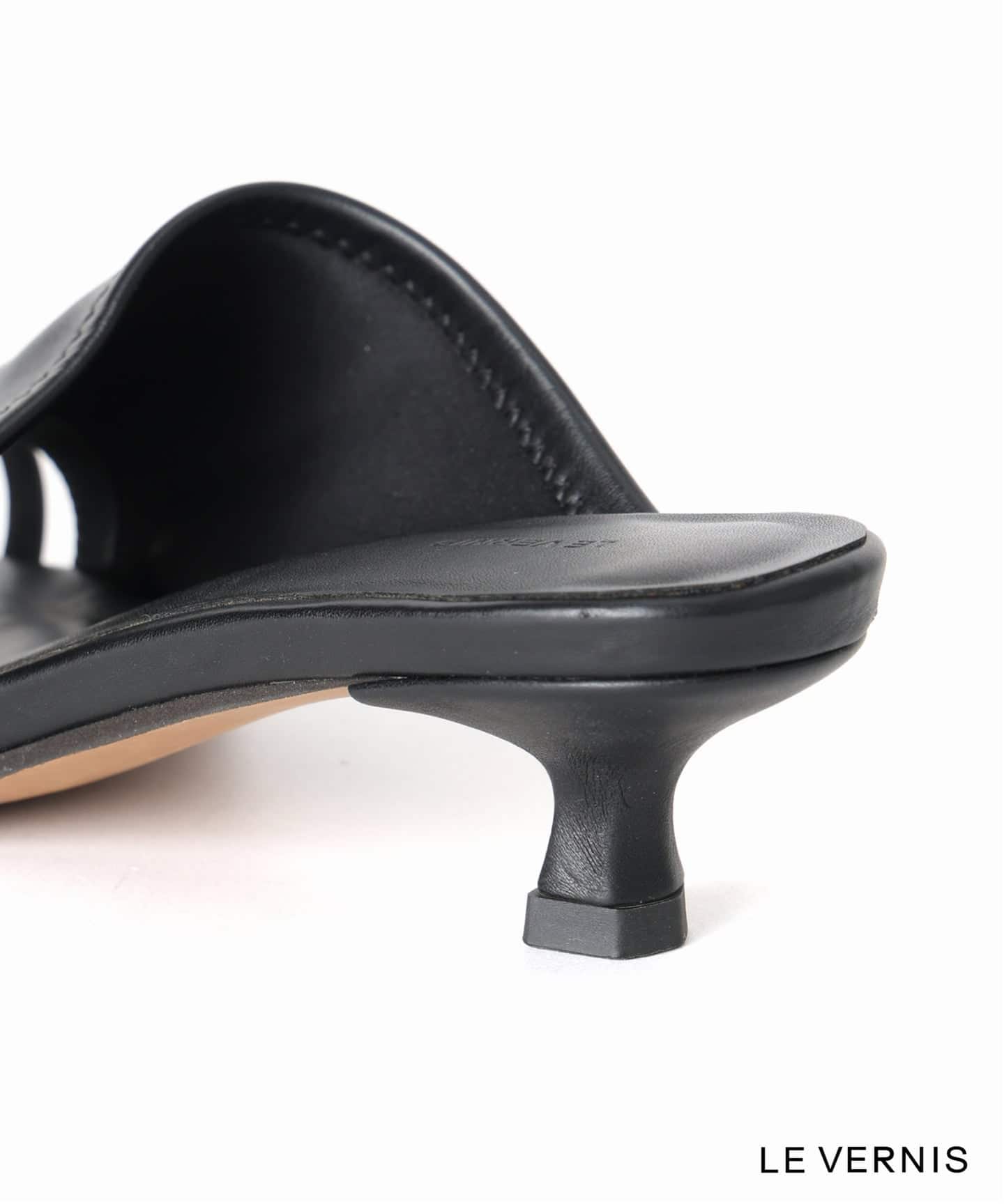 LE VERNIS/ル・ベルニ Toe ring sandals（サンダル）｜SLOBE IENA