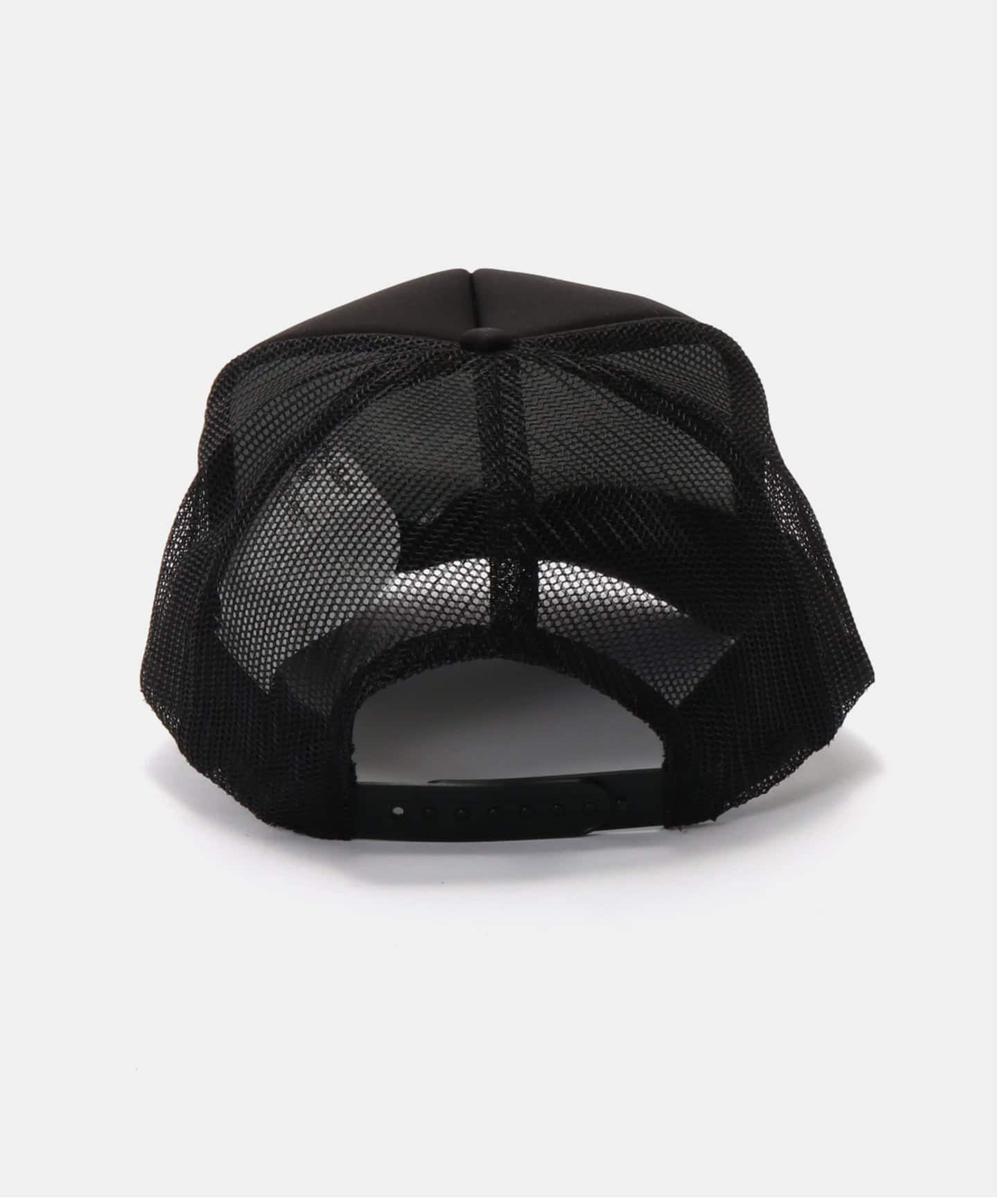 Ashley Williams】 EMBROIDERED TRUCKER HAT（キャップ）｜Oriens