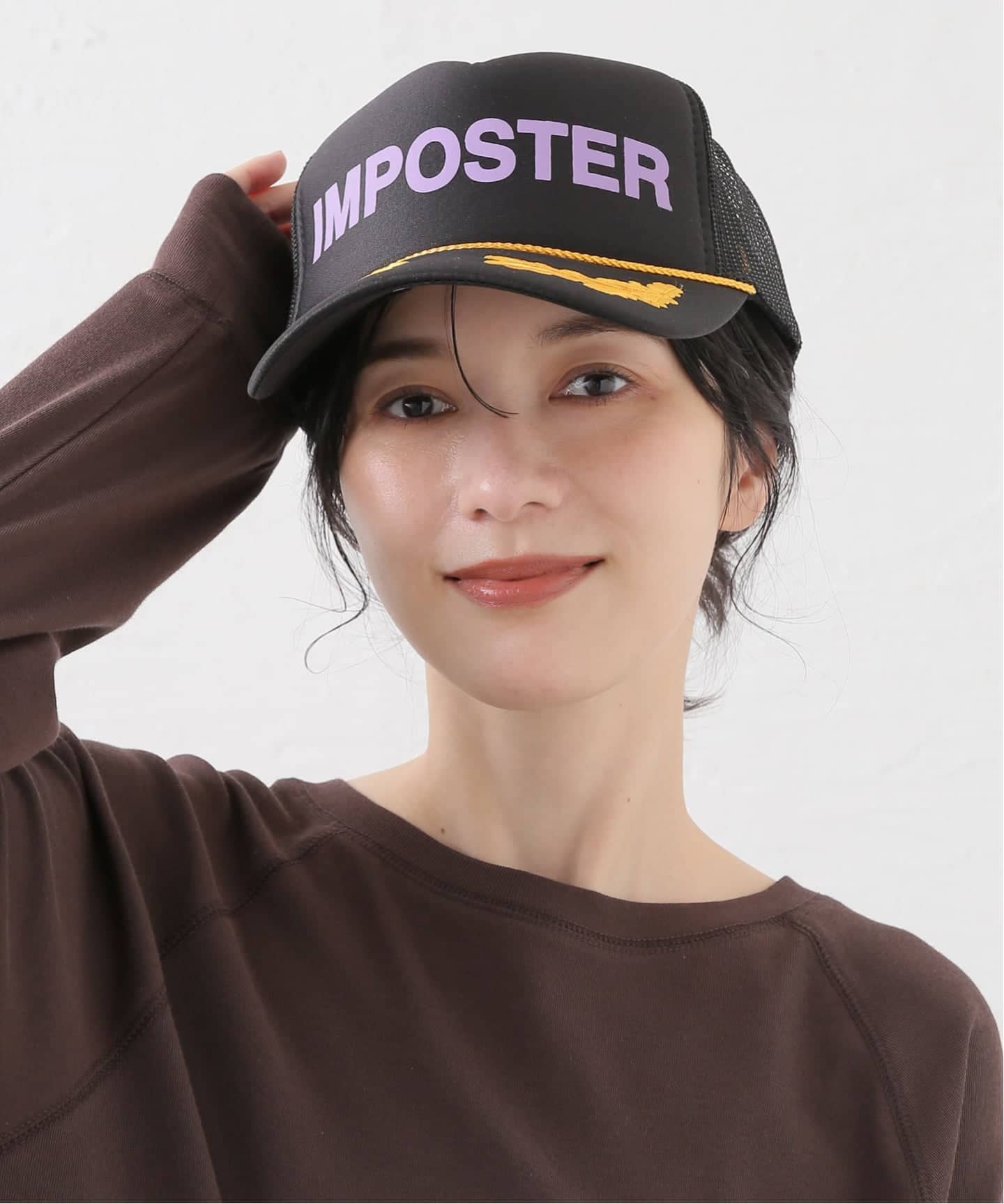 Ashley Williams】 EMBROIDERED TRUCKER HAT（キャップ）｜Oriens