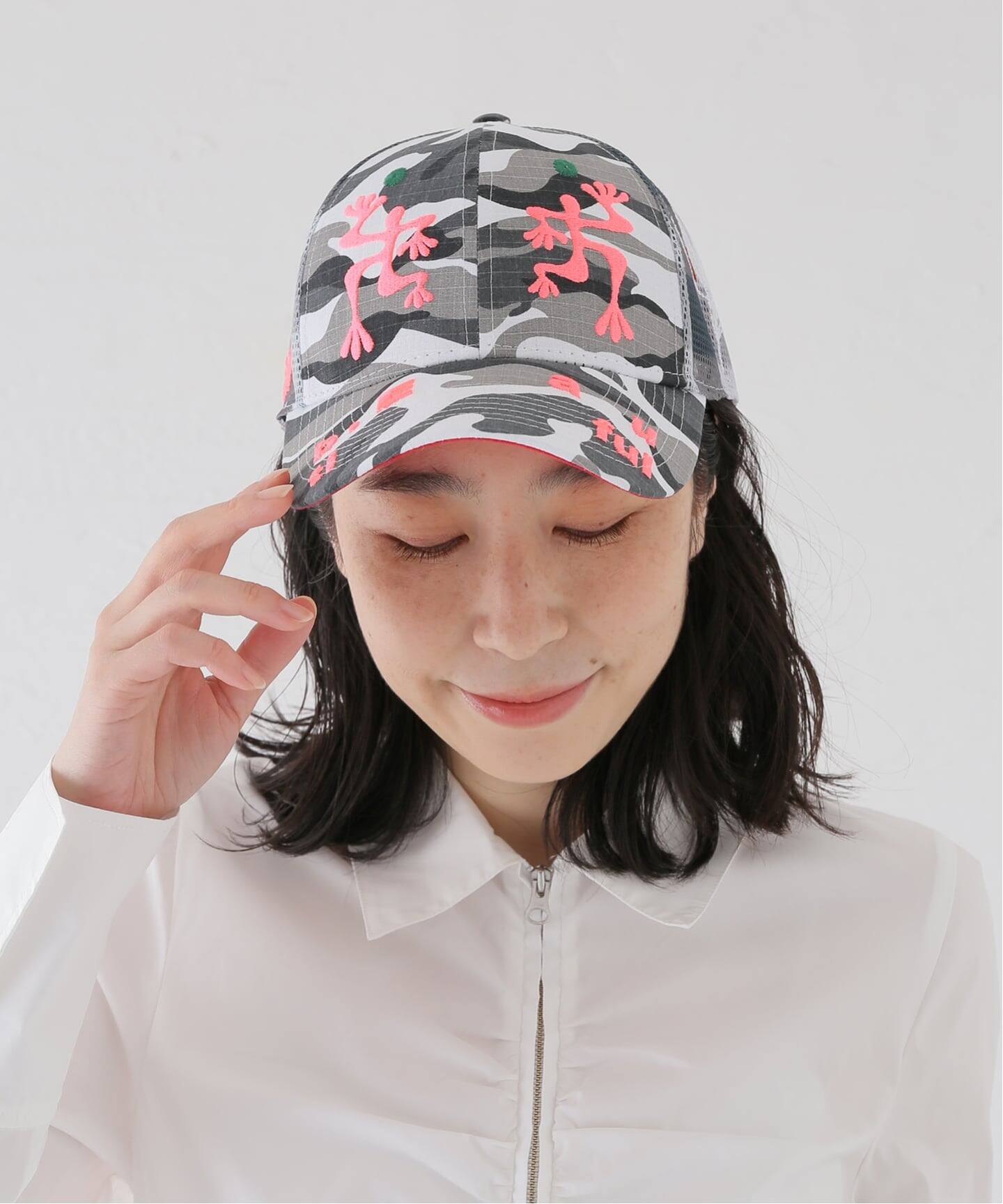 b.Eautiful/ビューティフル】 Biyu Hat（BLACK WHITE ）（キャップ