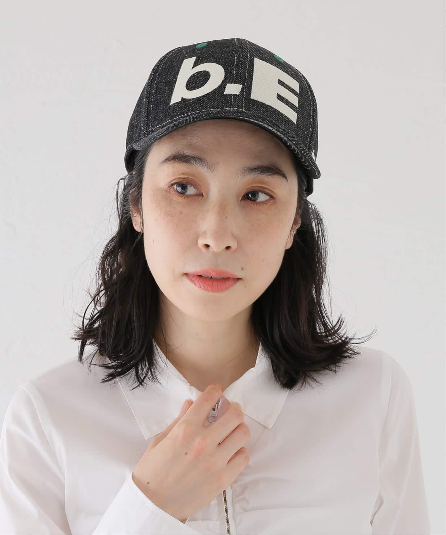 b.Eautiful/ビューティフル】b.E Hat（BLACK DENIM/）（キャップ