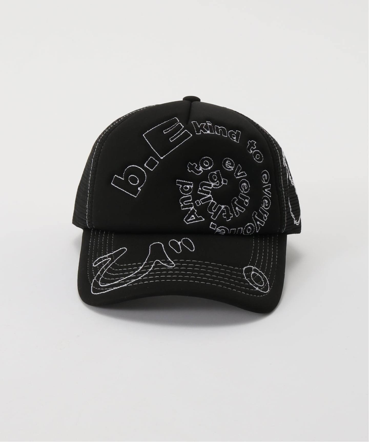 b.Eautiful/ビューティフル】 b.i Foam Trucker Hat（BLACK