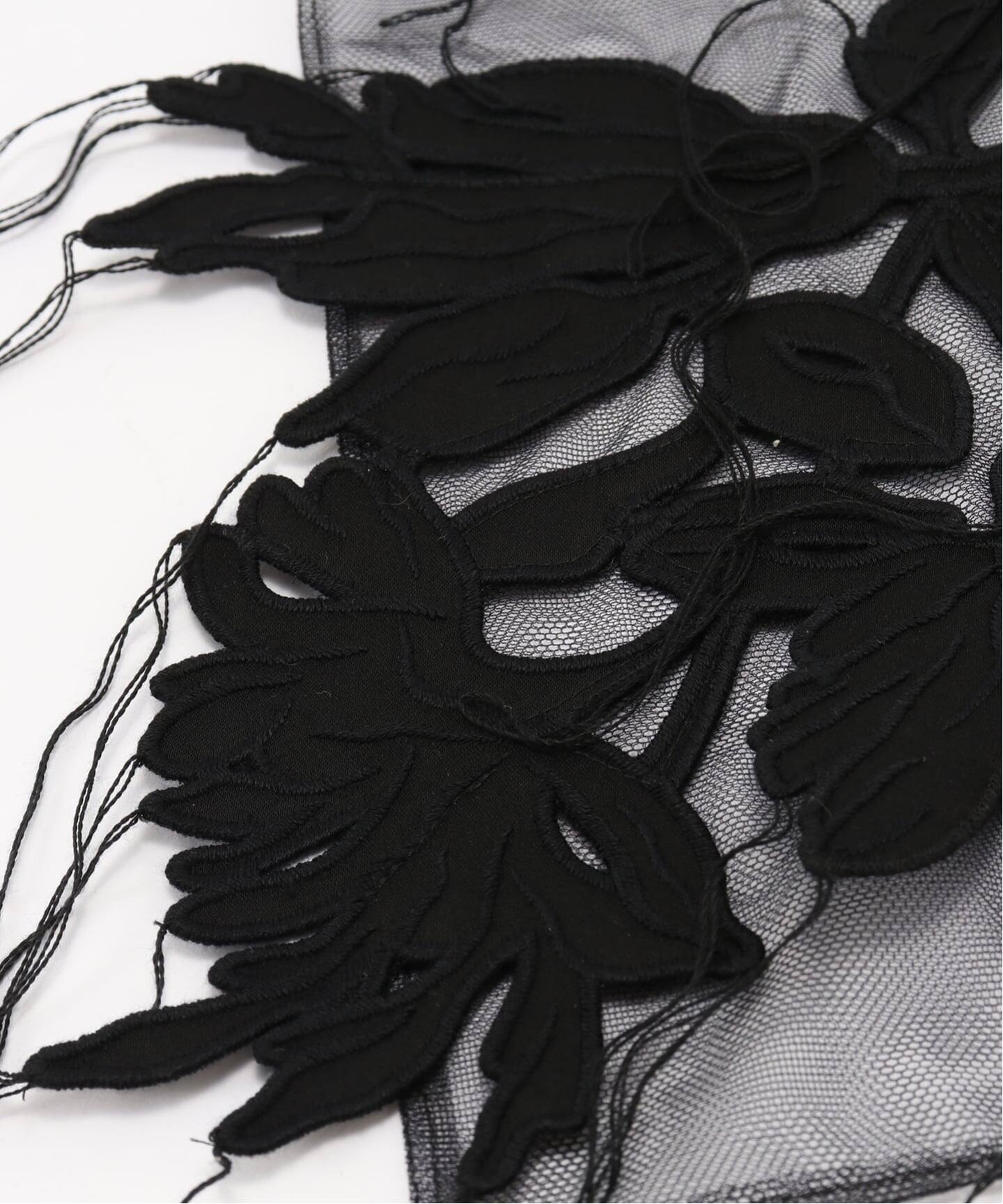 MARGE FRAYED EMBROIDERY SCARF 1012-0108-035：スカーフ（スカーフ