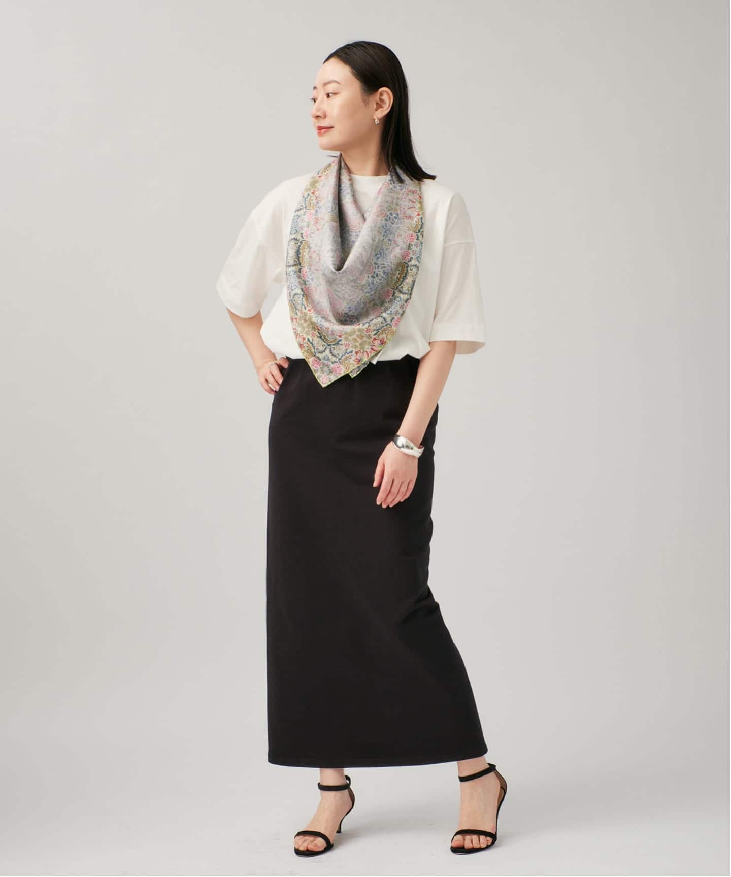 PIERRE LOUIS MASCIA ピエール ルイマーシャ Scarf 90x90cm 517702/101