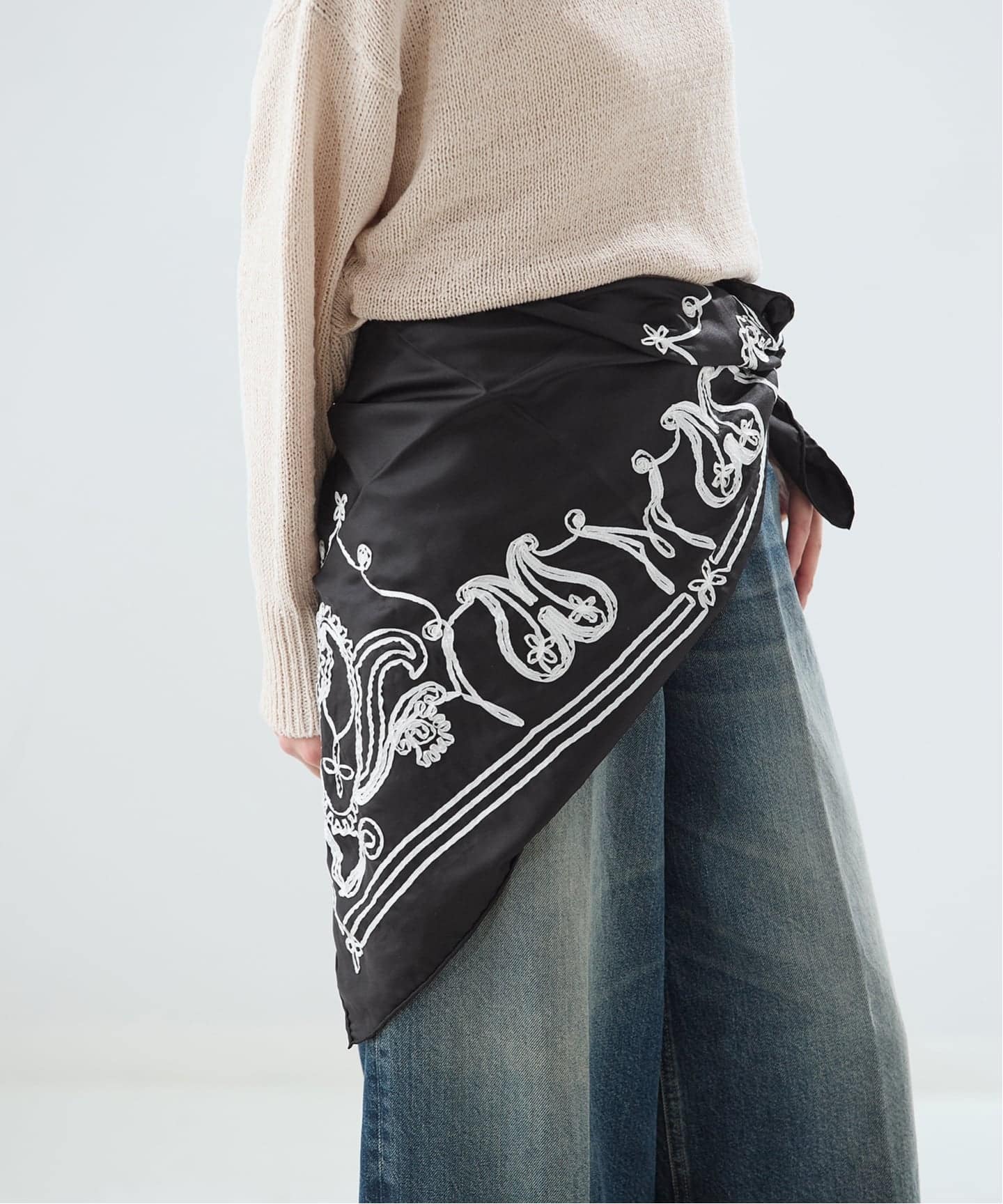 予約》【ASAUCE MELER/アソースメレ】 テープエンブロイダリーバンダナ