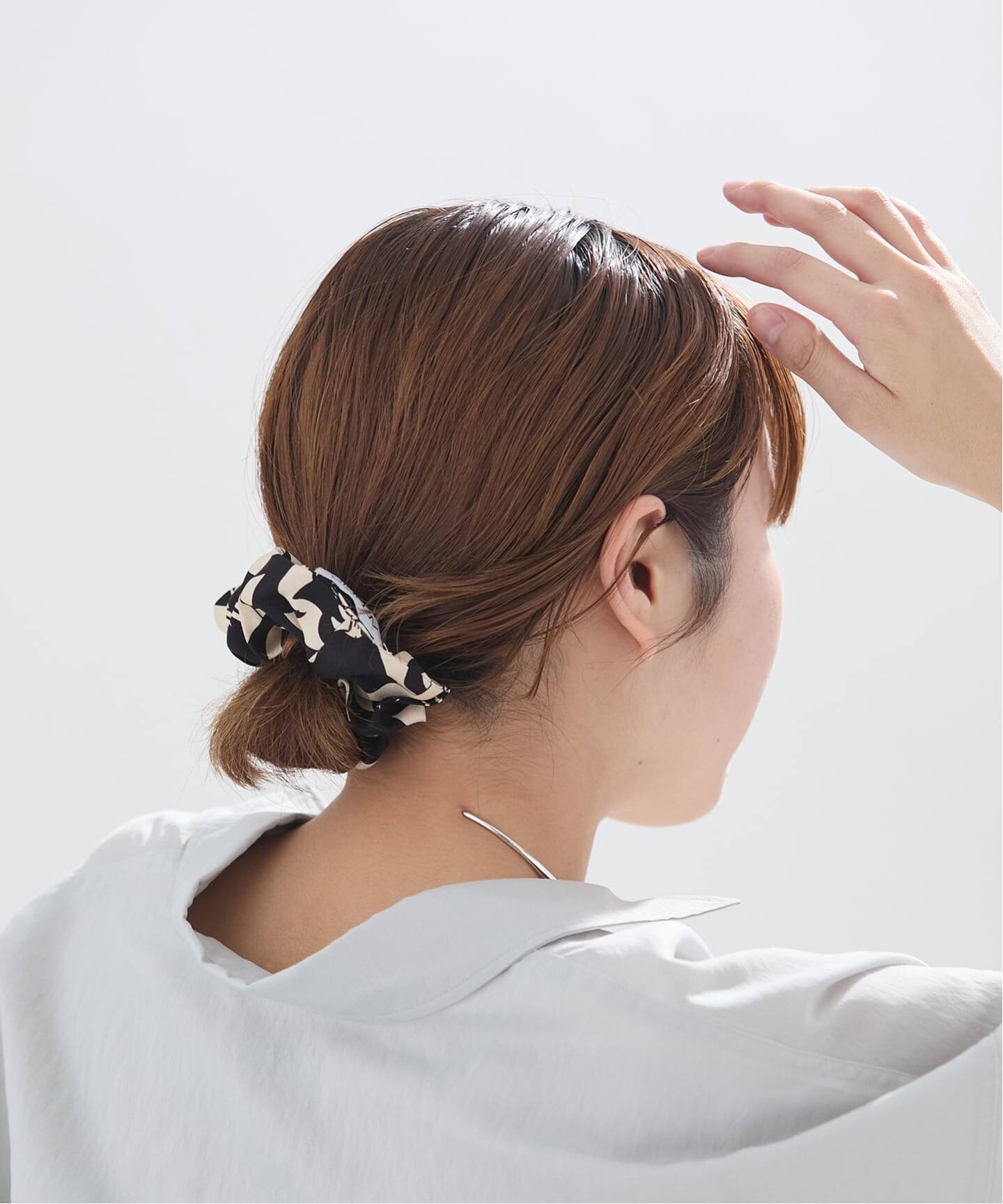 追加》AENEIS/エネス Mur Floral Silk Scrunchie シュシュ（ヘア