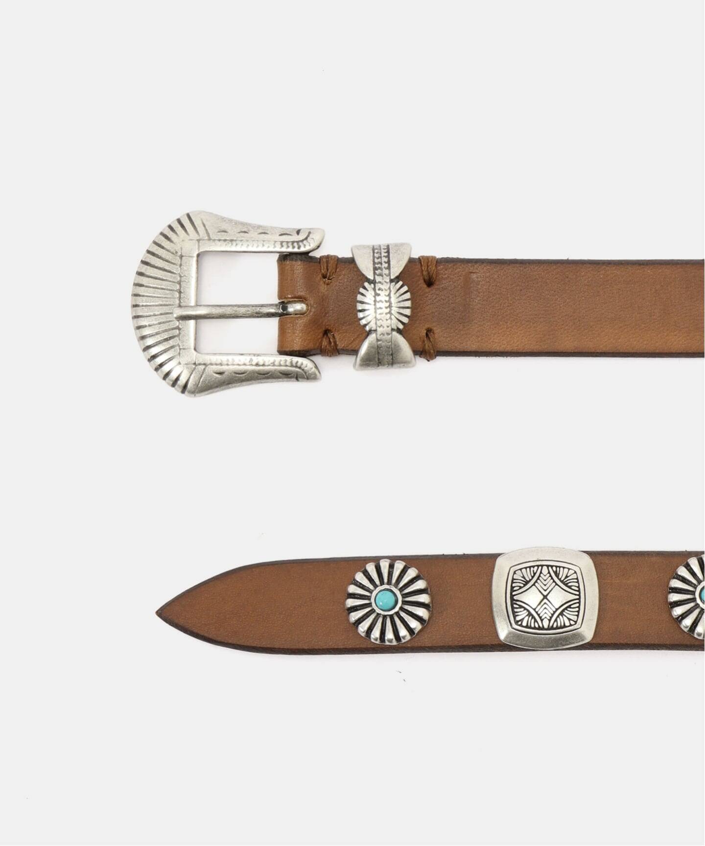 PUNTOVITA　人気のカラー　キャメル　イタリアレザーコンチョベルト PUNTOVITA/プントヴィータ CONCHO BELT(キャメル)（ベルト）｜NOBLE