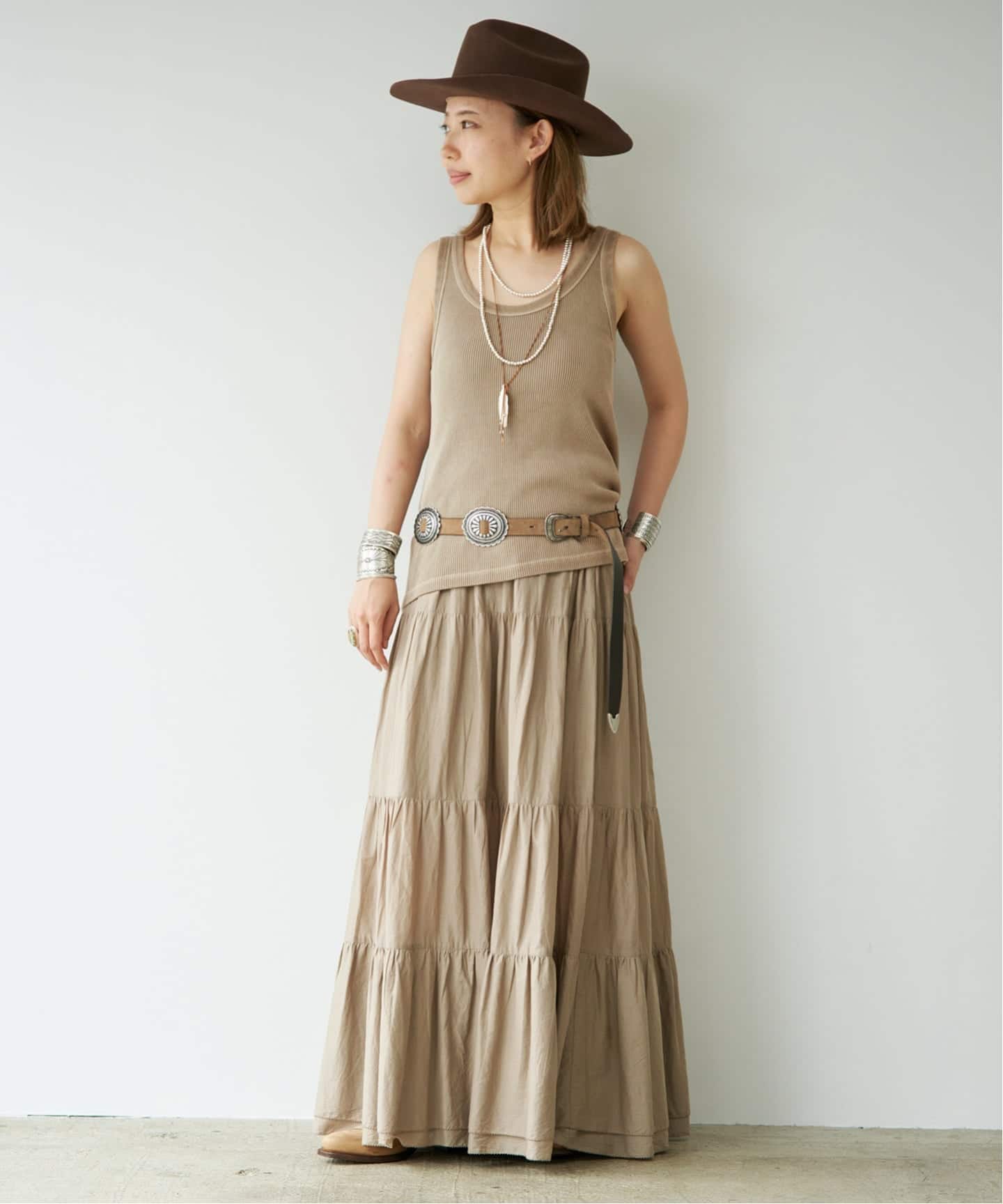 予約》【PUNTOVITA/プントヴィータ】CONCHO BELT BEIGE（ベルト