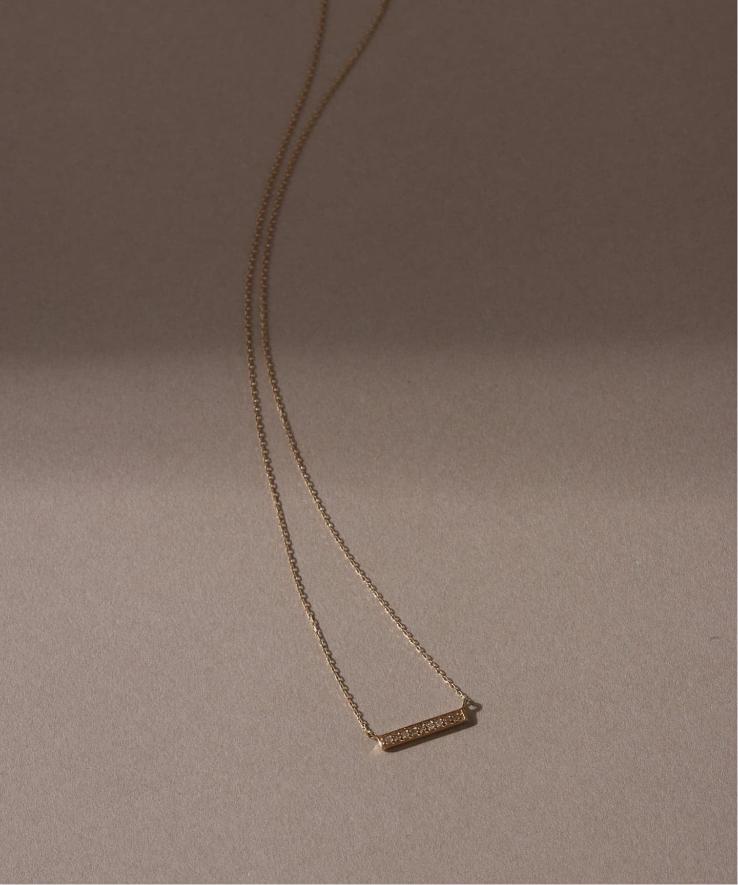 WEB限定》ボックスダイヤ12mmバーネックレス K10（ネックレス）｜Lilas