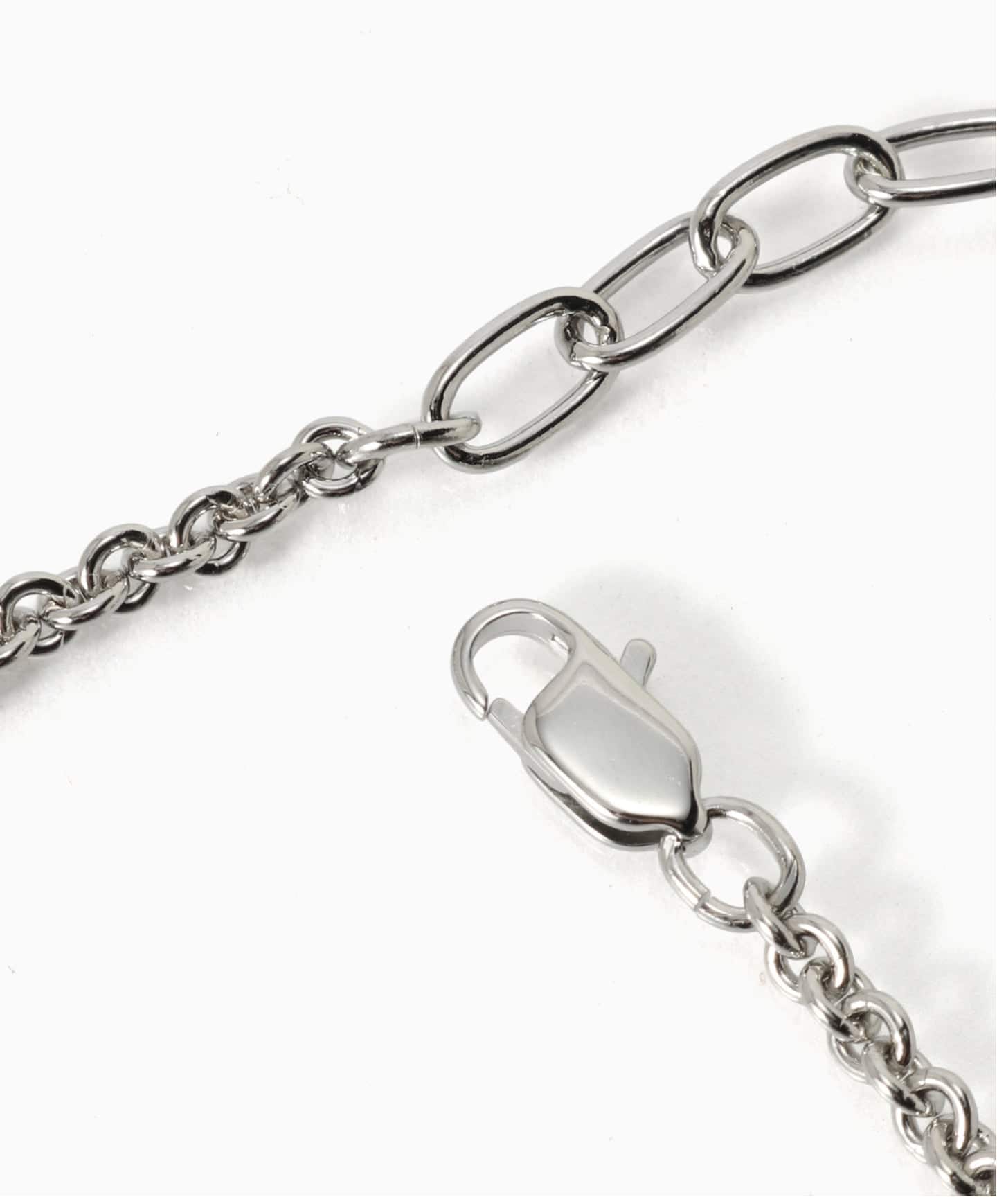 DISCOVERED / ディスカバード BONE CROSS NECKLACE（ネックレス