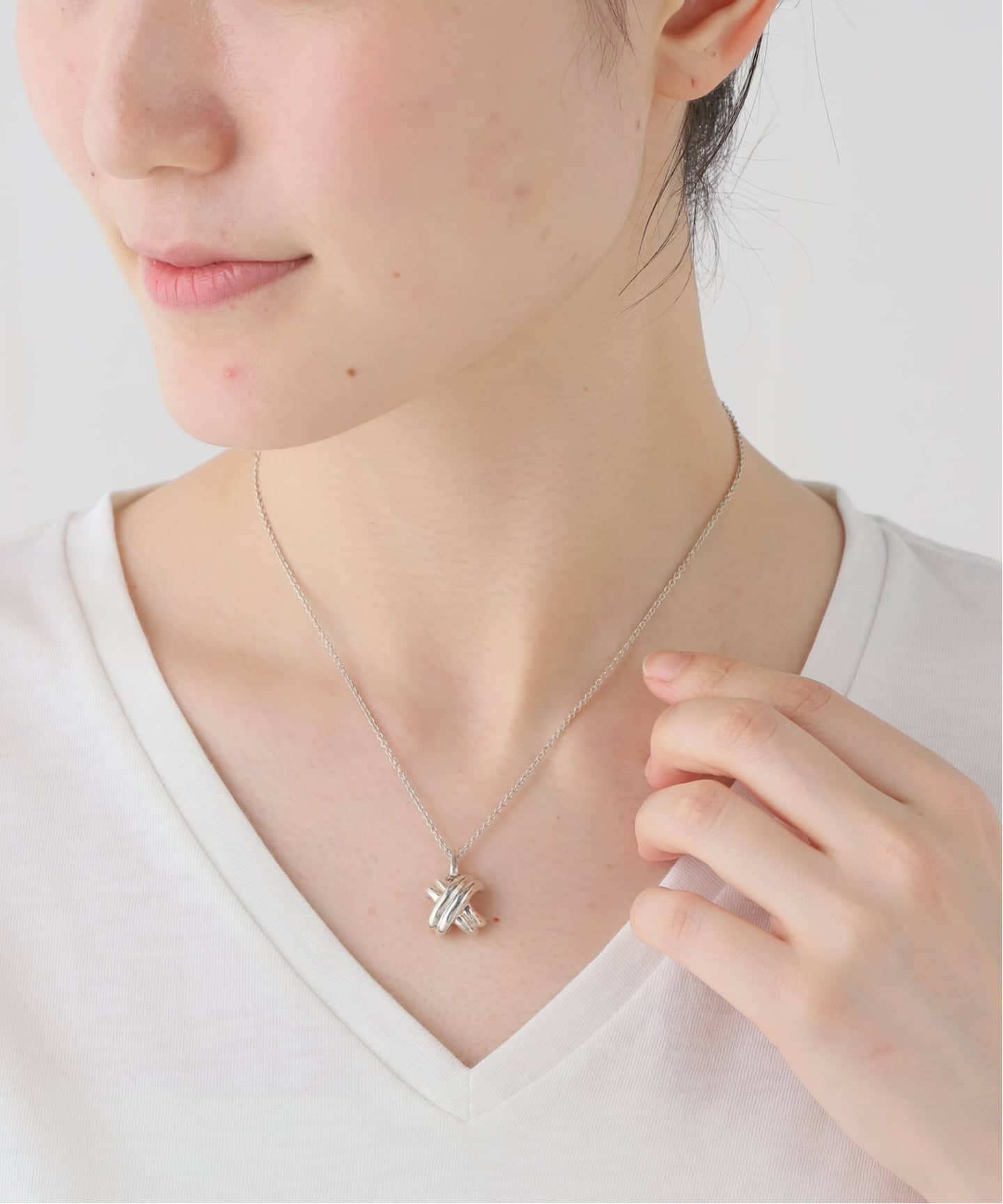 VINTAGE TIFFANY&Co./ティファニー】Signature cross necklace
