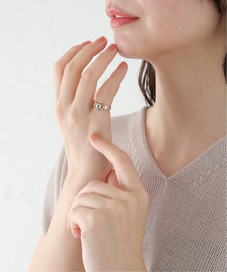ハーフエタニティの指輪を見せていただきました あの有名なハーモニーを ティファニー Tiffany Co の結婚指輪の口コミ・評判 Ringraph リングラフ