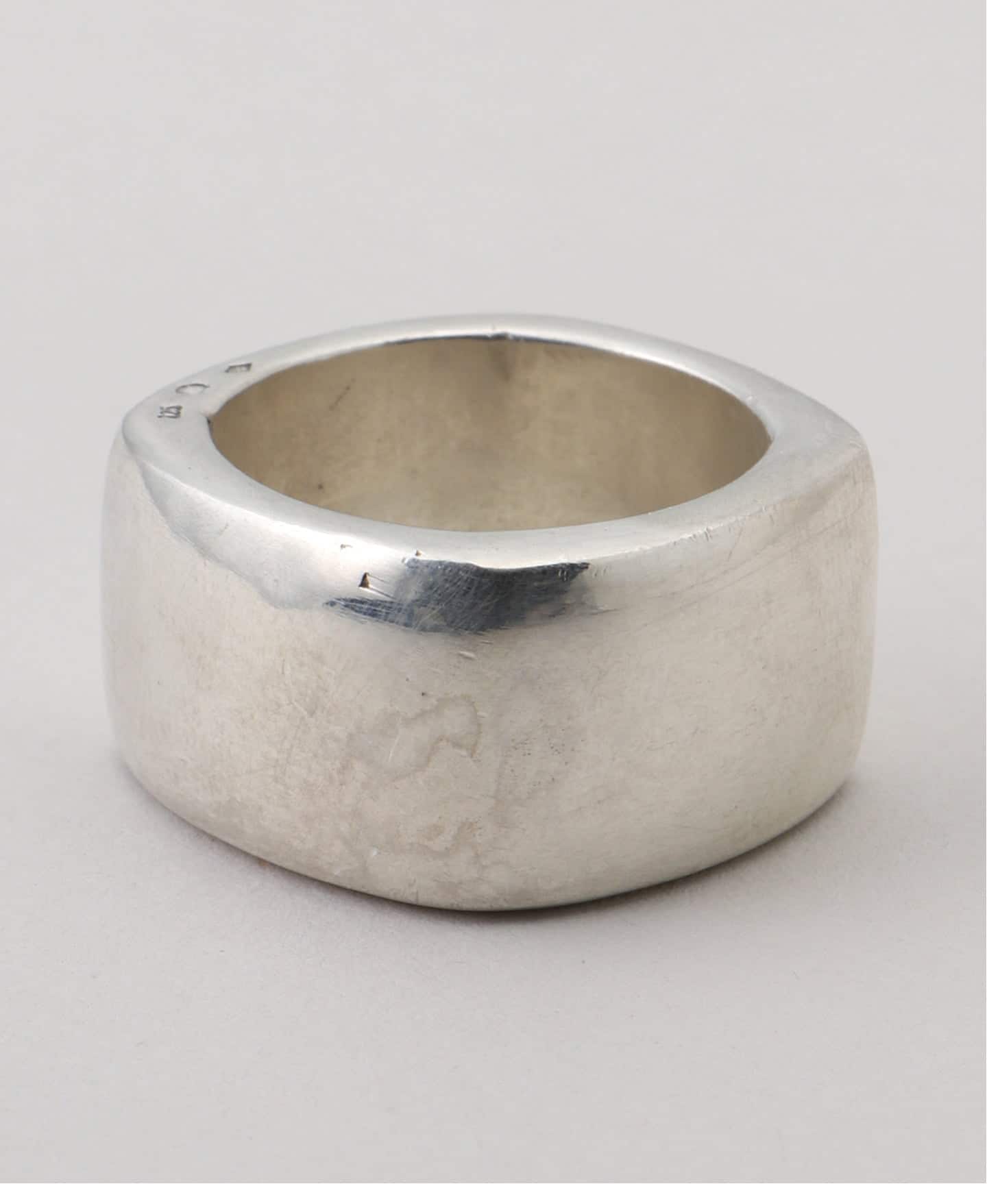 VINTAGE CHANEL/シャネル】ring square cusion（リング）｜ENSEMBLE