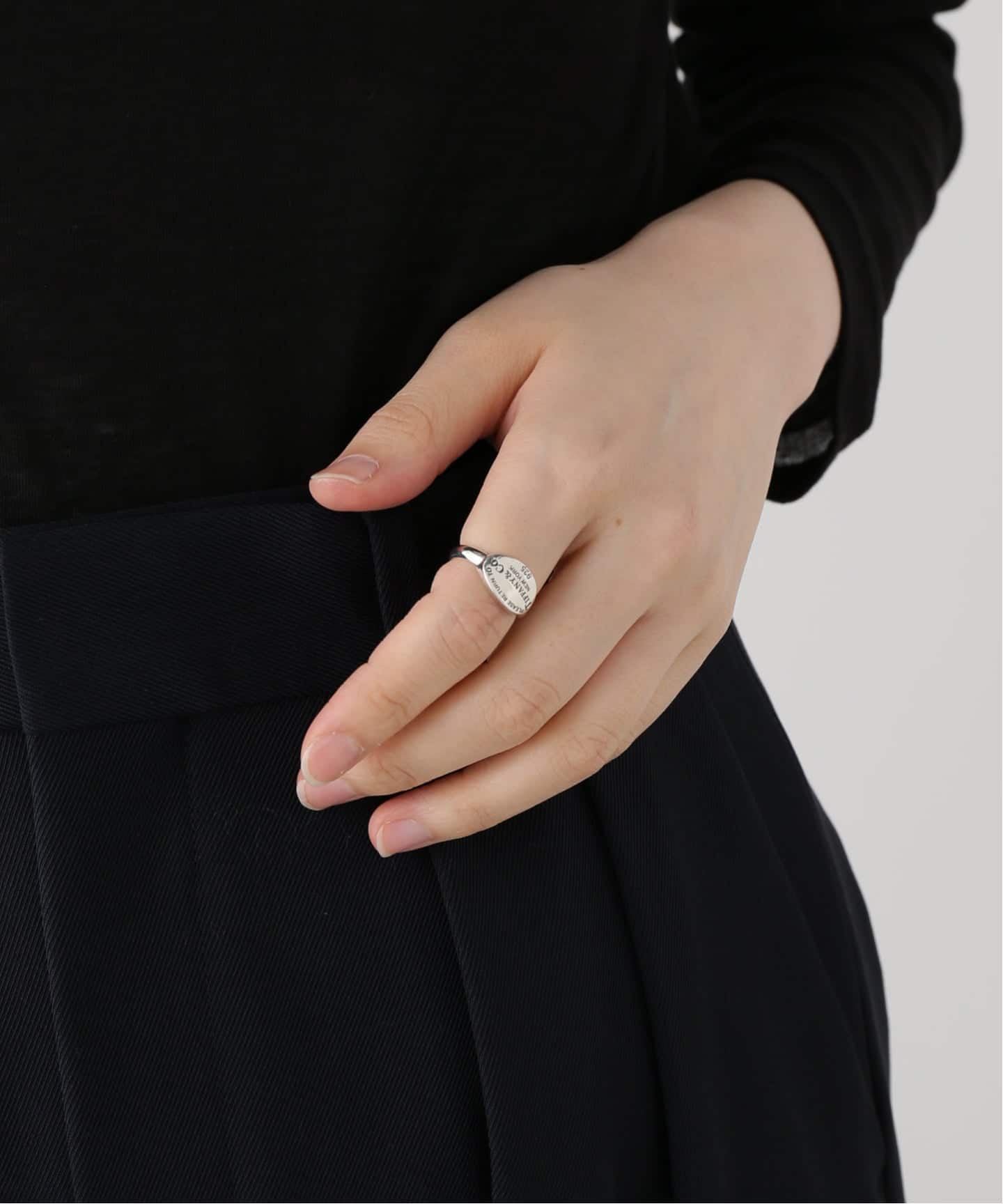 VINTAGE TIFFANY&Co./ティファニー】Return to oval ring（リング