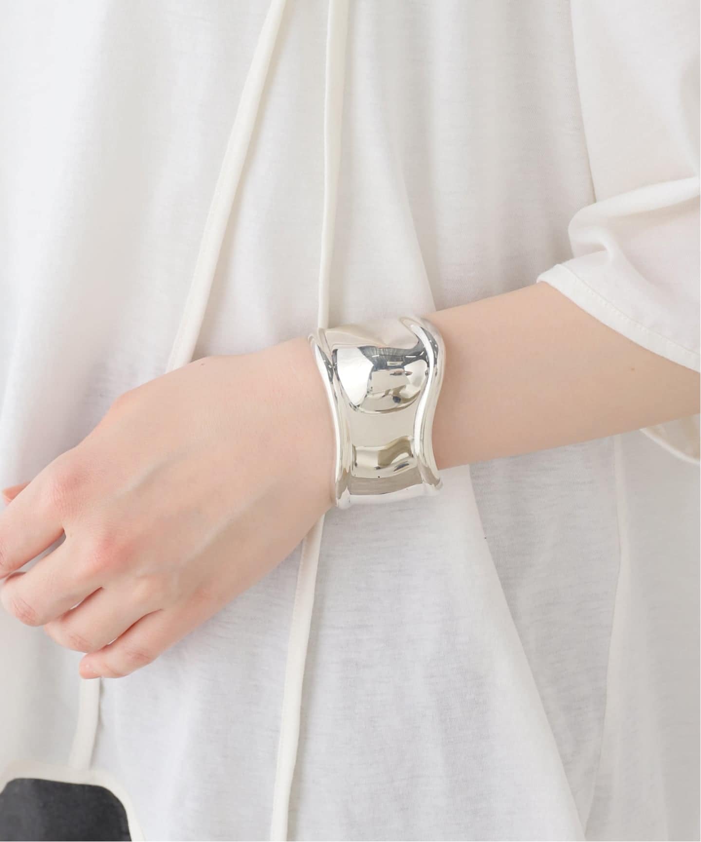 VINTAGE TIFFANY&Co./ティファニー】Bone cuff s bangle left