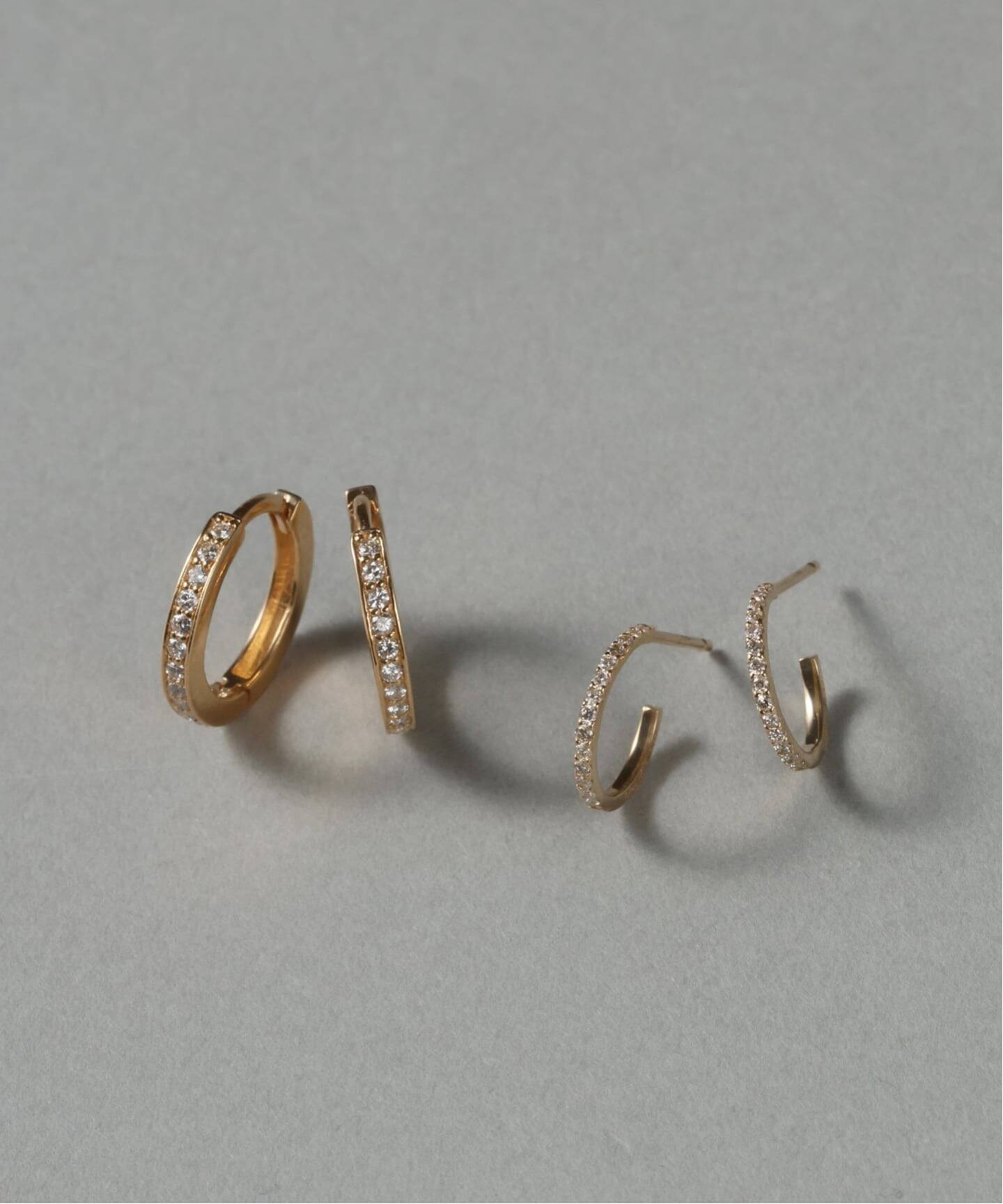 ハーフエタニティーダイヤピアス K18（両耳）（ピアス（両耳用