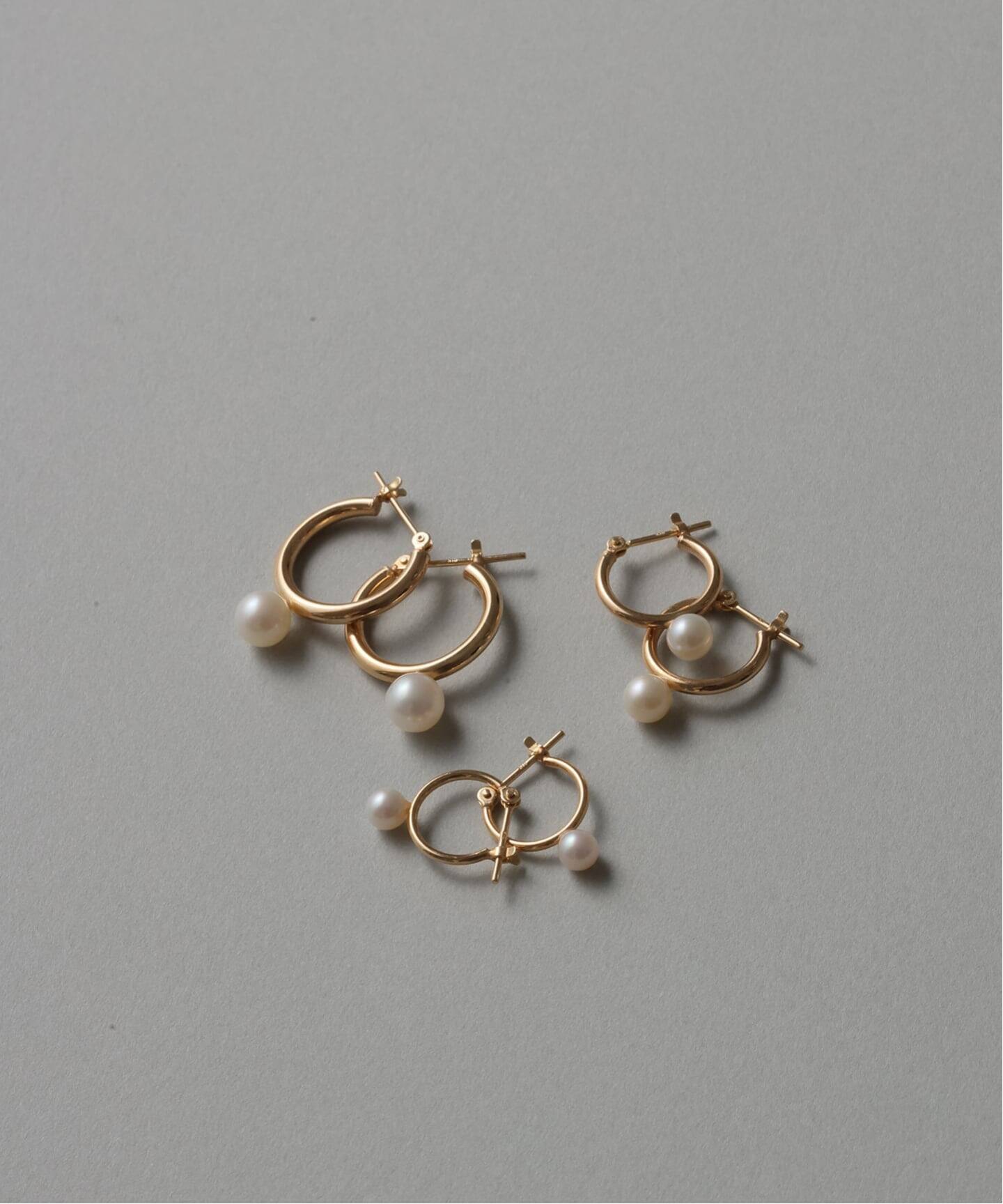 WEB限定》パールフープピアスM K10（両耳）（ピアス（両耳用