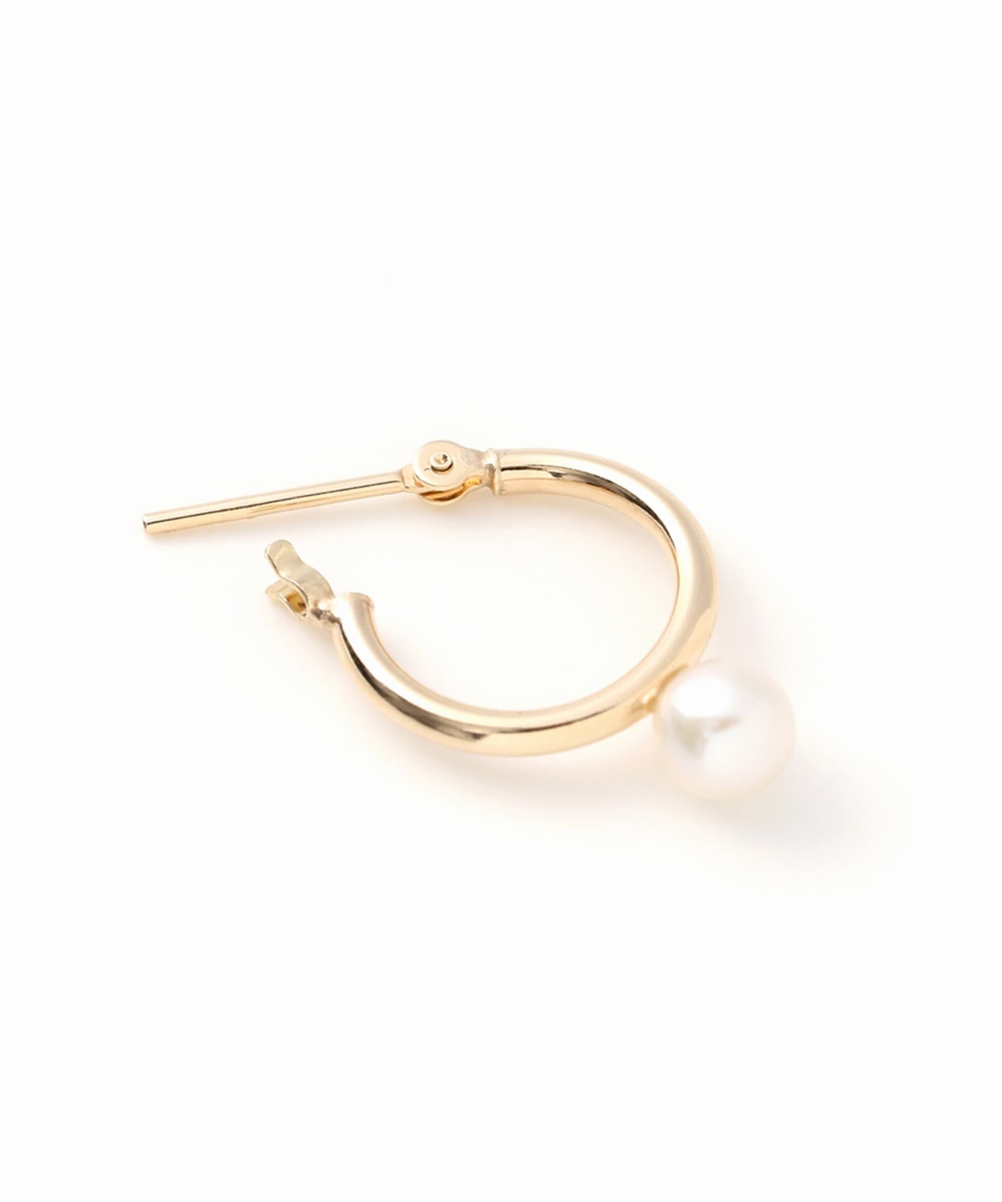 WEB限定》パールフープピアスM K10（両耳）（ピアス（両耳用