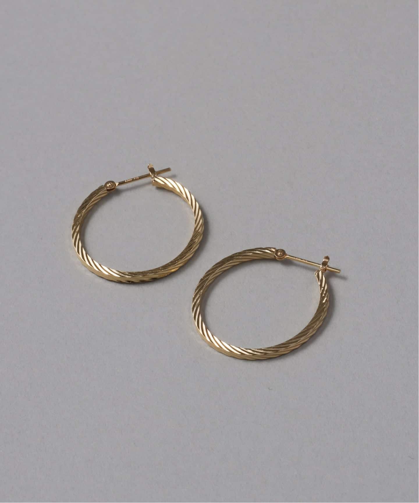 WEB限定予約》スクリューフープピアスM K18（両耳）（ピアス（両耳用