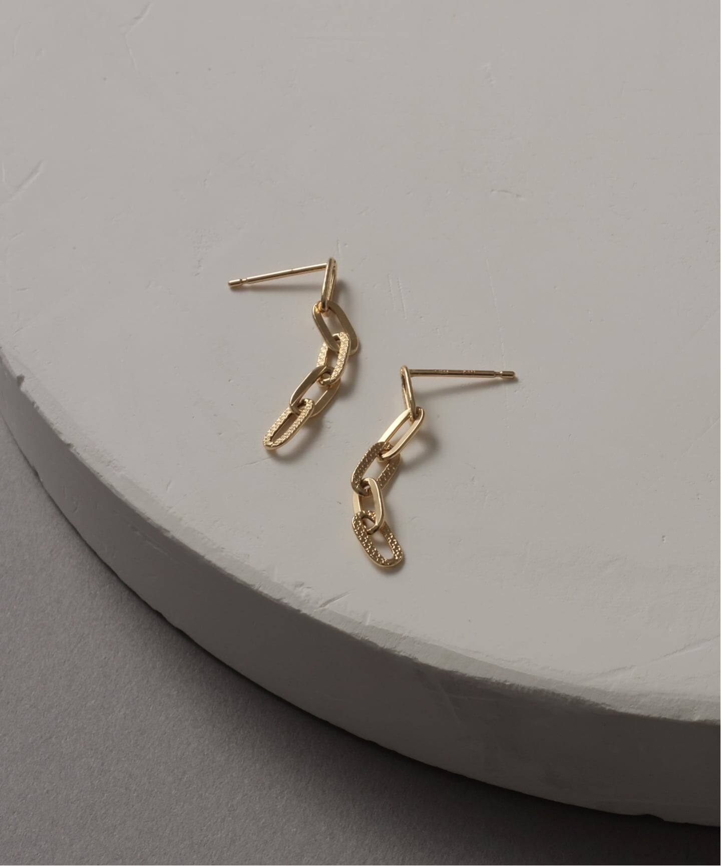 Lilas プレイドクリップチェーンピアス　K10　ゴールド プレイドクリップチェーンピアス K10（両耳）（ピアス（両耳用