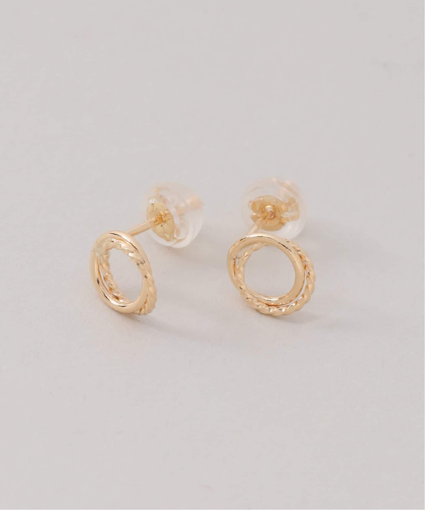 ダブルサークルツイストピアス K18（両耳）（ピアス（両耳用