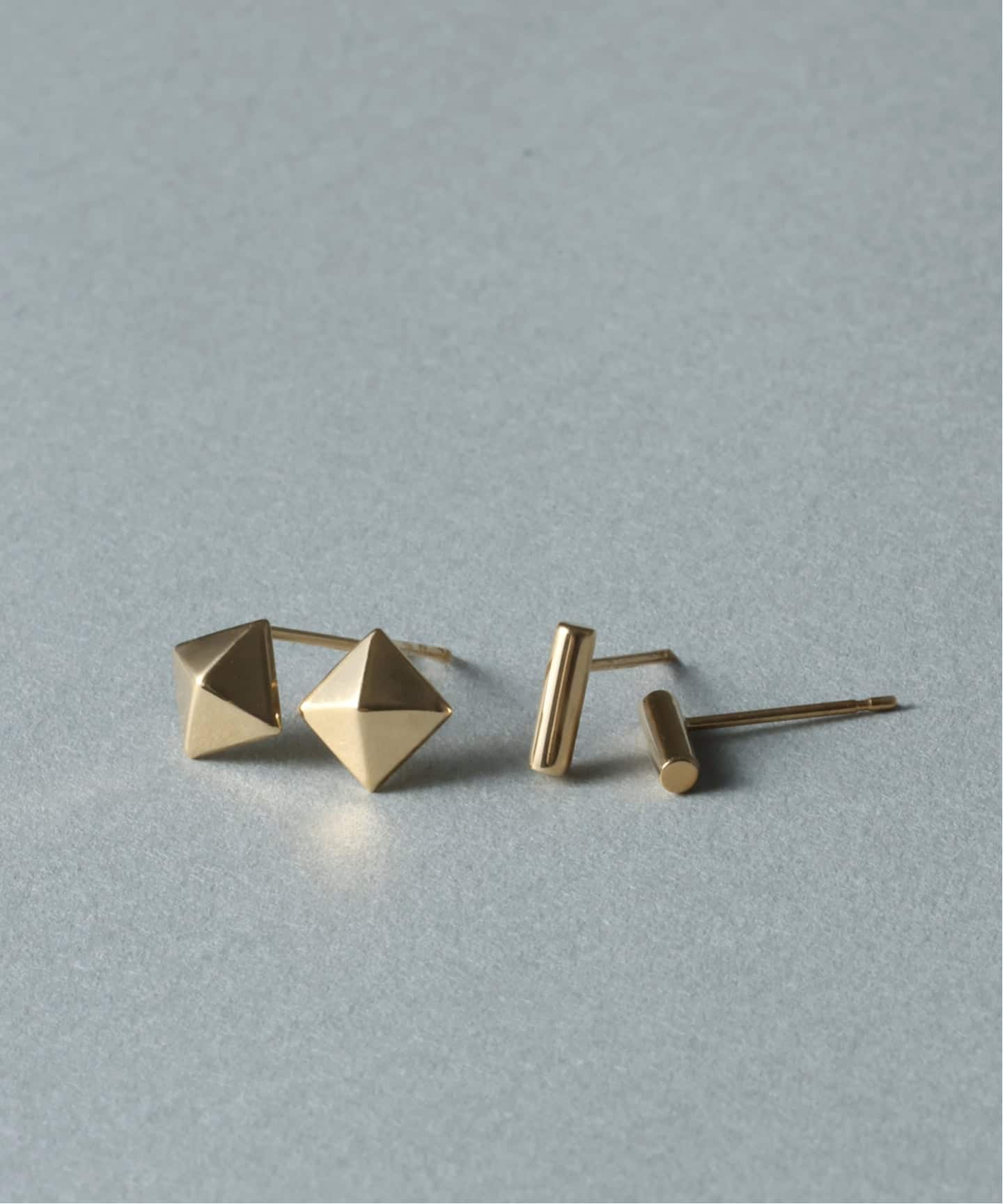 スタッズピアス K18（両耳）（ピアス（両耳用））｜Lilas（リラ）の