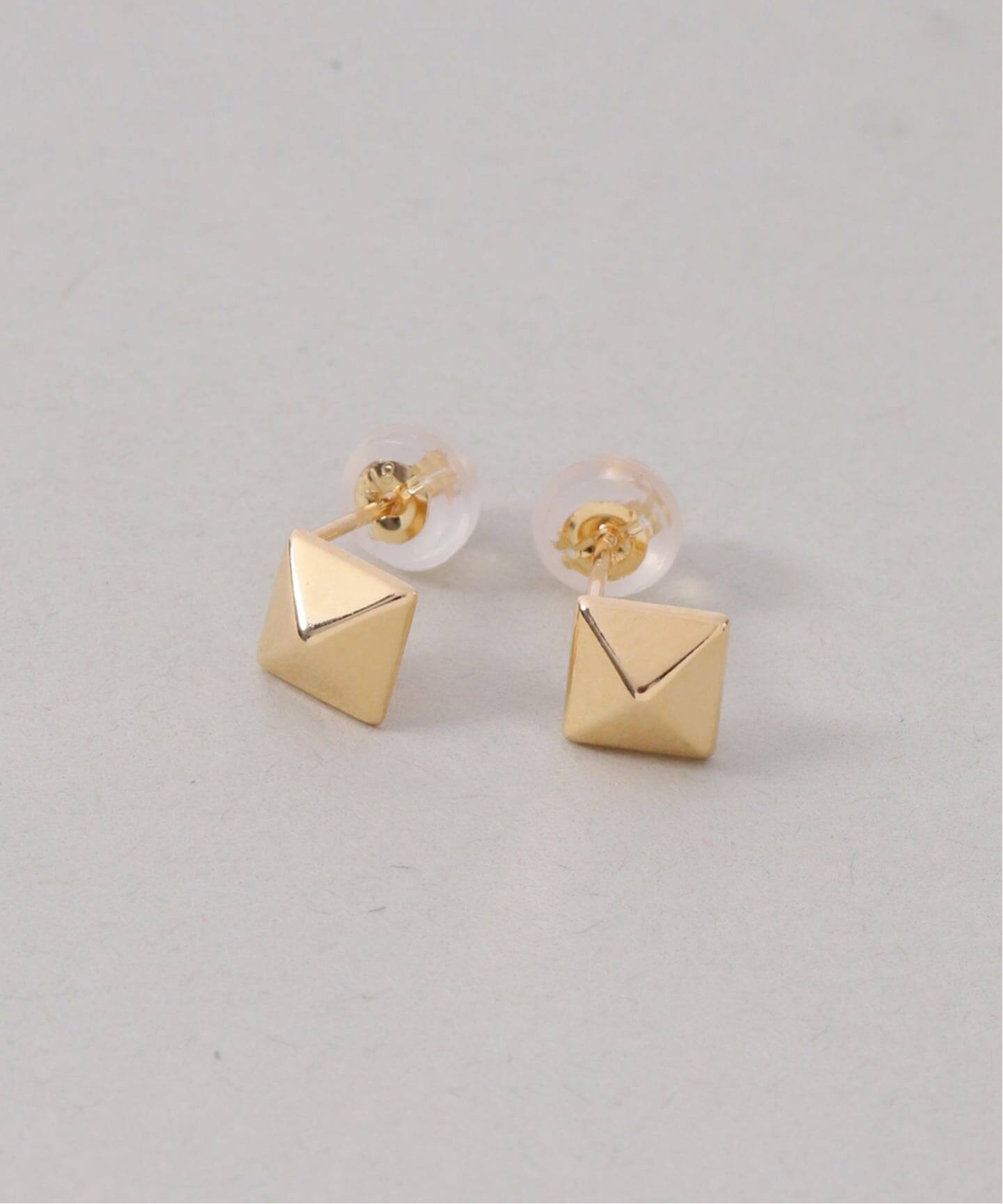 スタッズピアス K18（両耳）（ピアス（両耳用））｜Lilas（リラ）の