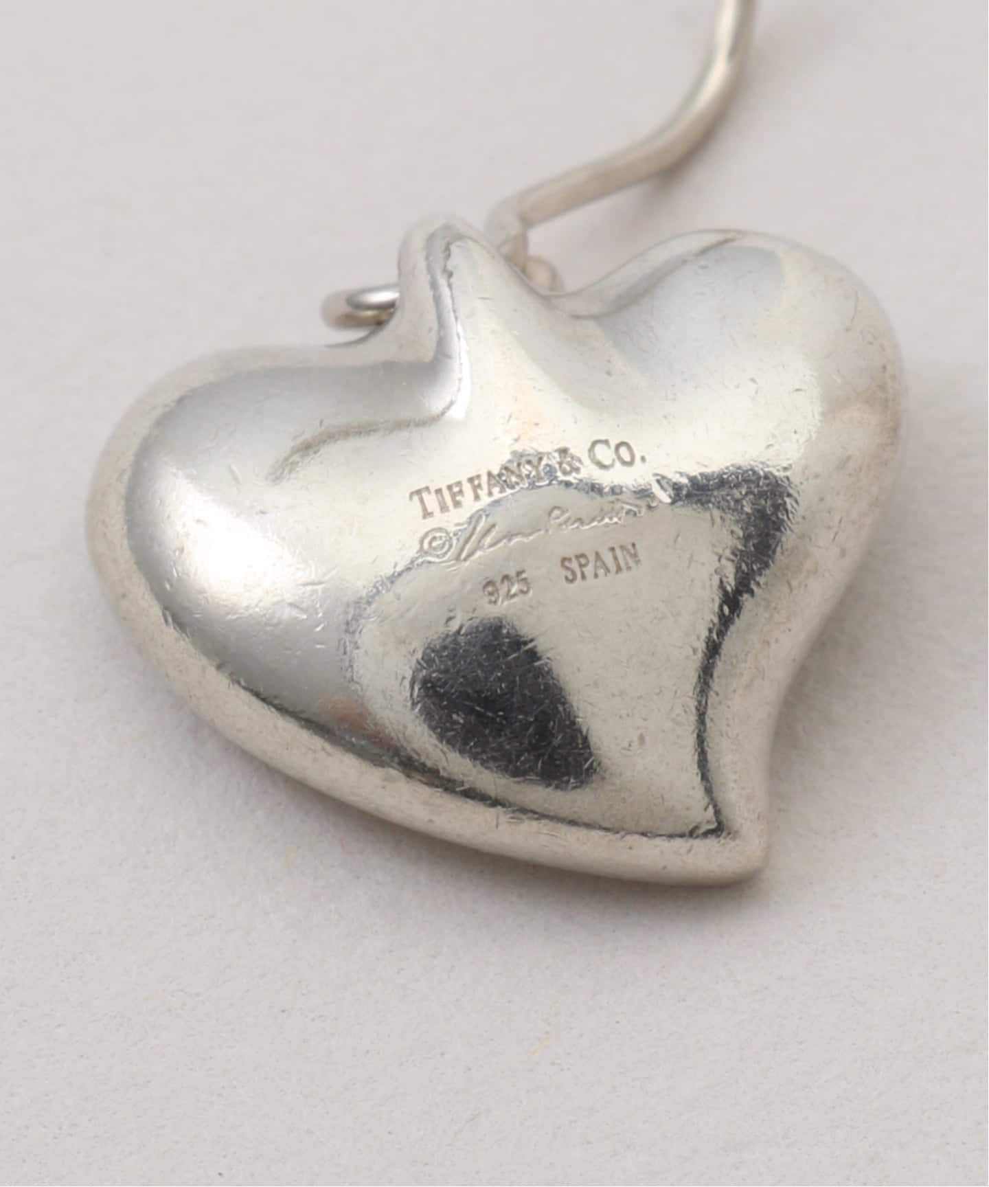 VINTAGE TIFFANY&Co./ティファニー】Curved heart pierce (両耳