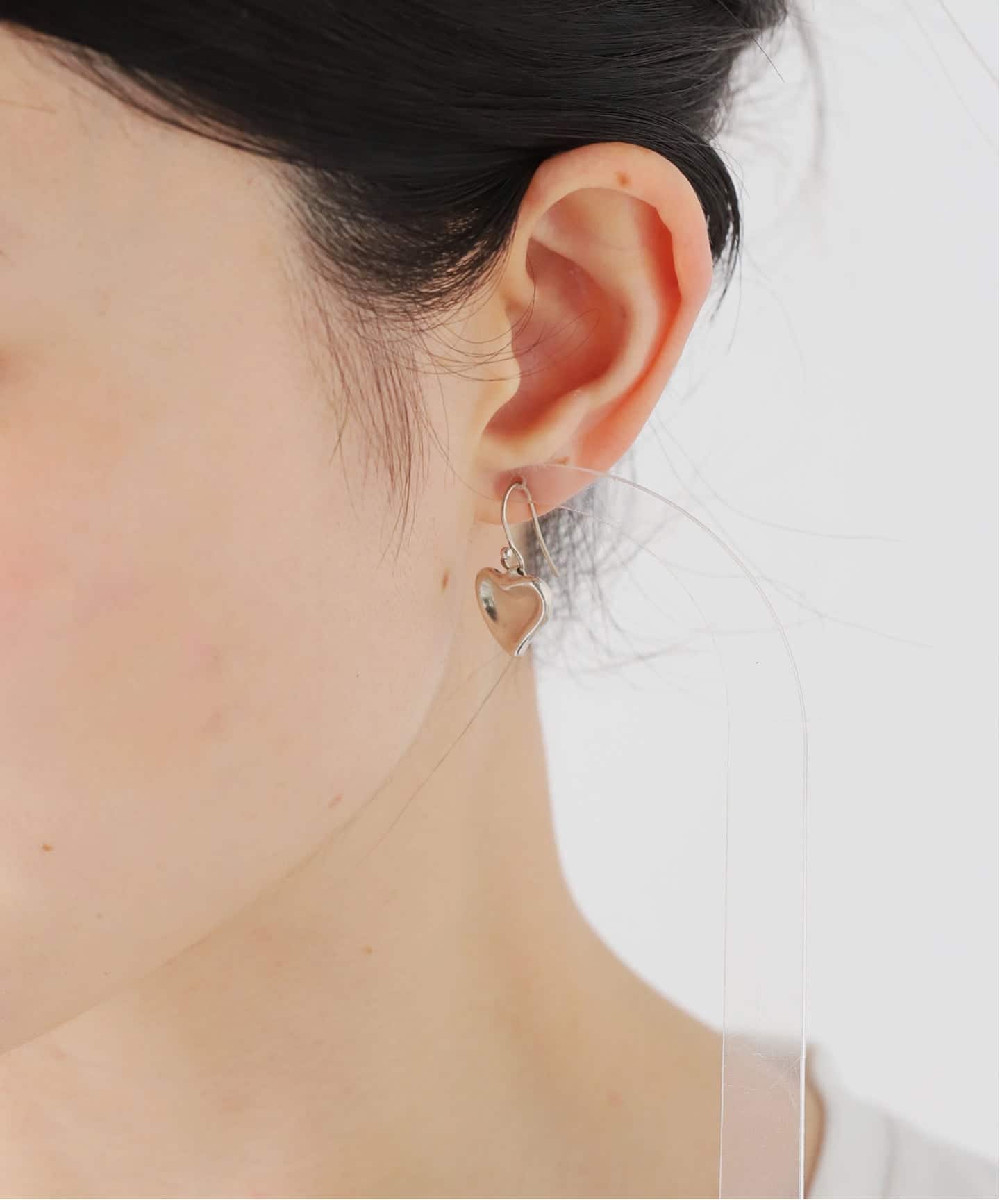 VINTAGE TIFFANY&Co./ティファニー】Curved heart pierce (両耳