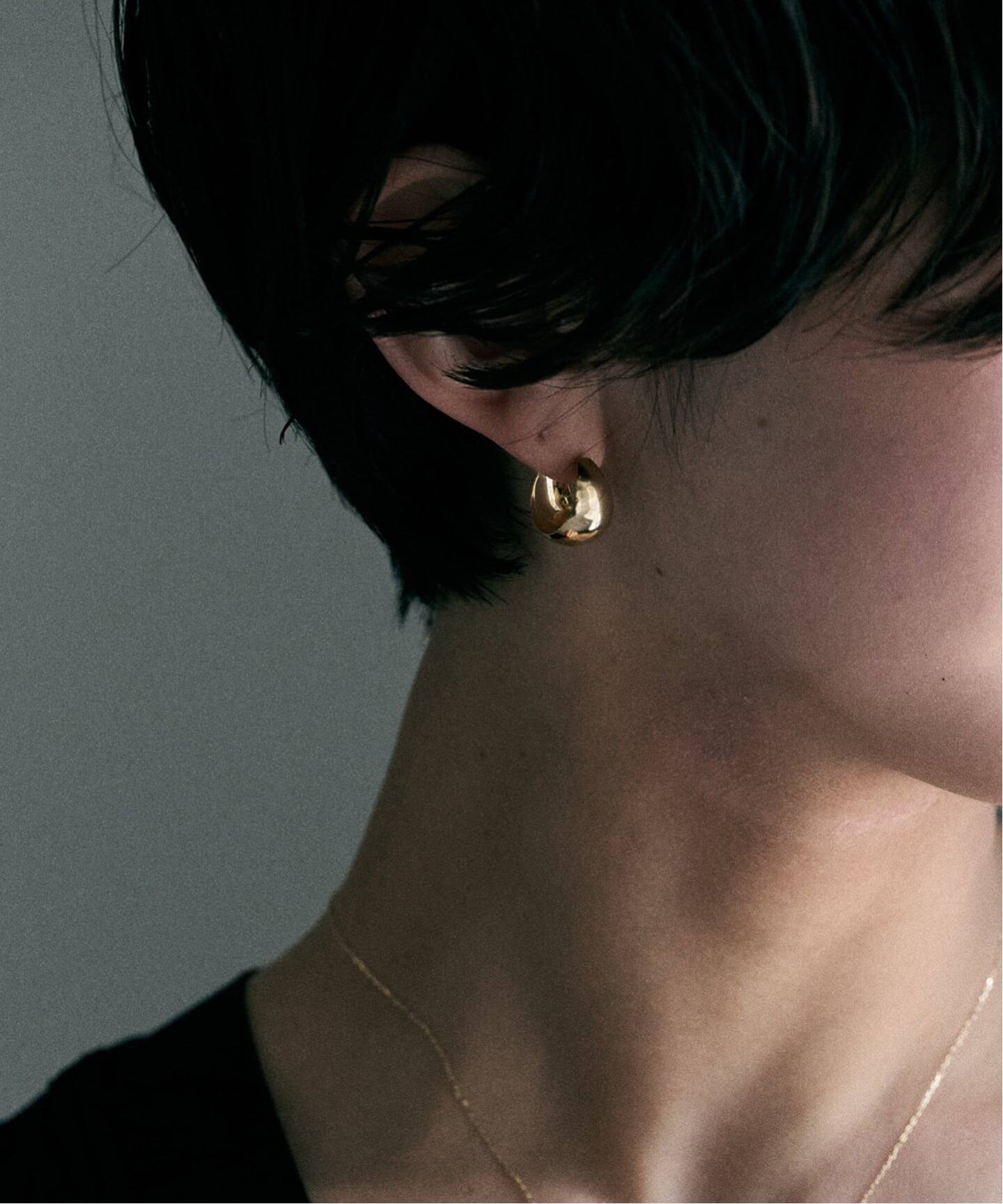 18k両耳ピアス 18K wide volume pierce(両耳)（ピアス（両耳用））｜DECOUVERTE