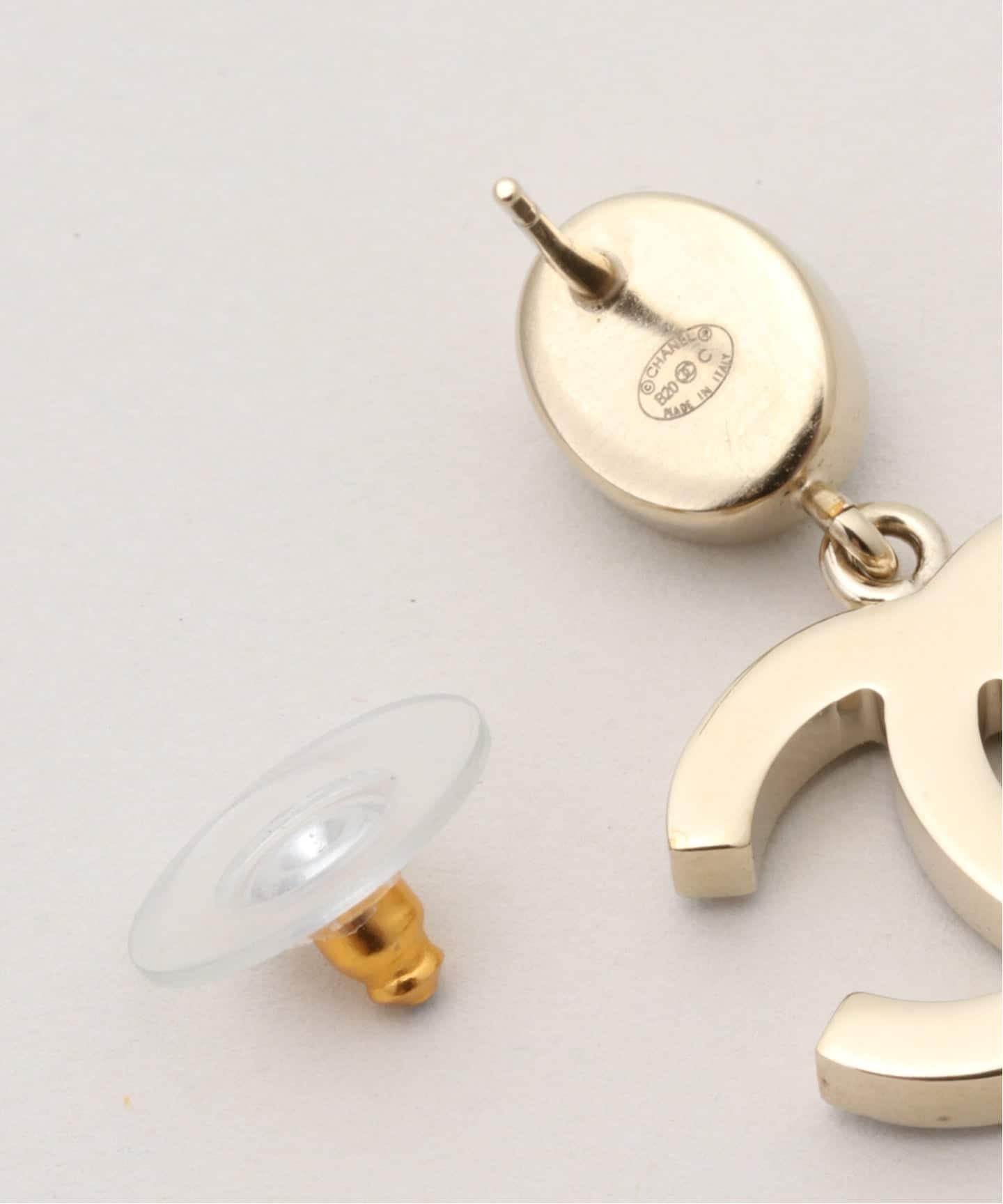 CHANEL/シャネル】CC pierce pearl(両耳)（ピアス（両耳用