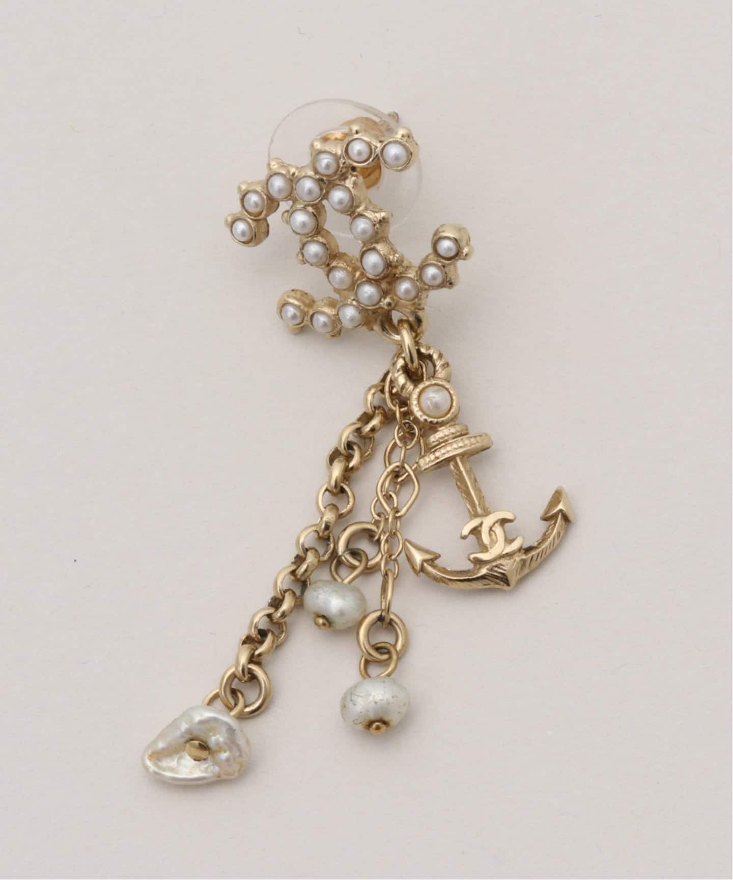 CHANEL/シャネル】CC pierce pearl anchor charm(両耳)（ピアス（両耳
