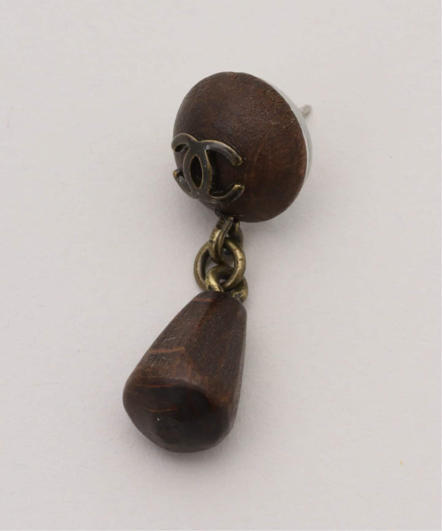 VINTAGE CHANEL/シャネル】CC pierce wood(両耳)（ピアス（両耳用