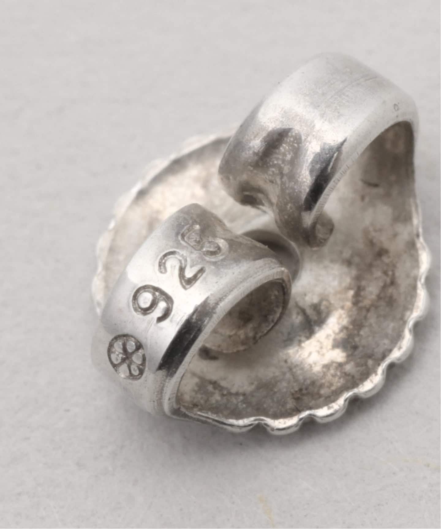 VINTAGE CHANEL/シャネル】pierce logo oval (両耳)（ピアス（両耳用