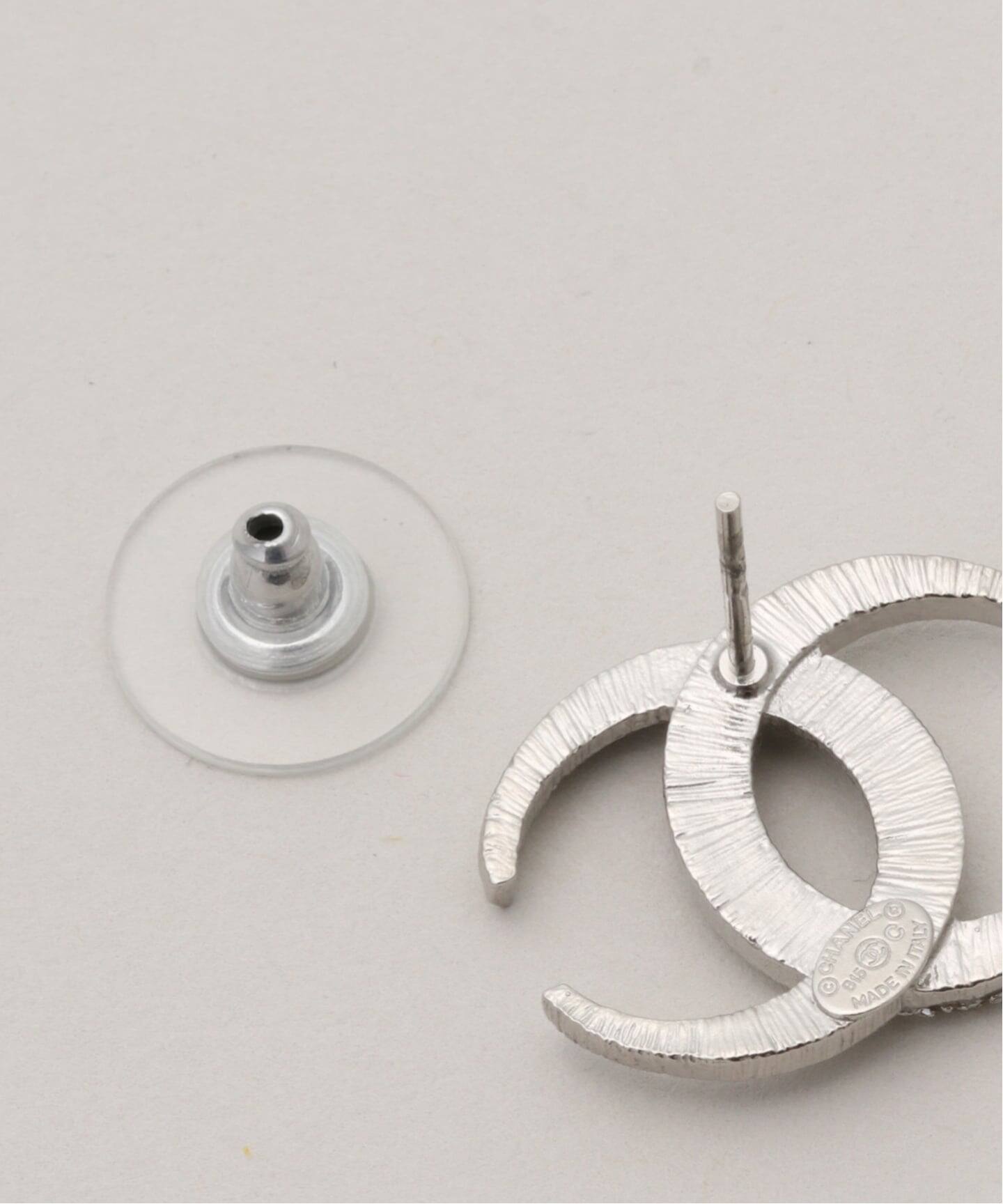 VINTAGE CHANEL/シャネル】CC pierce(両耳)（ピアス（両耳用 