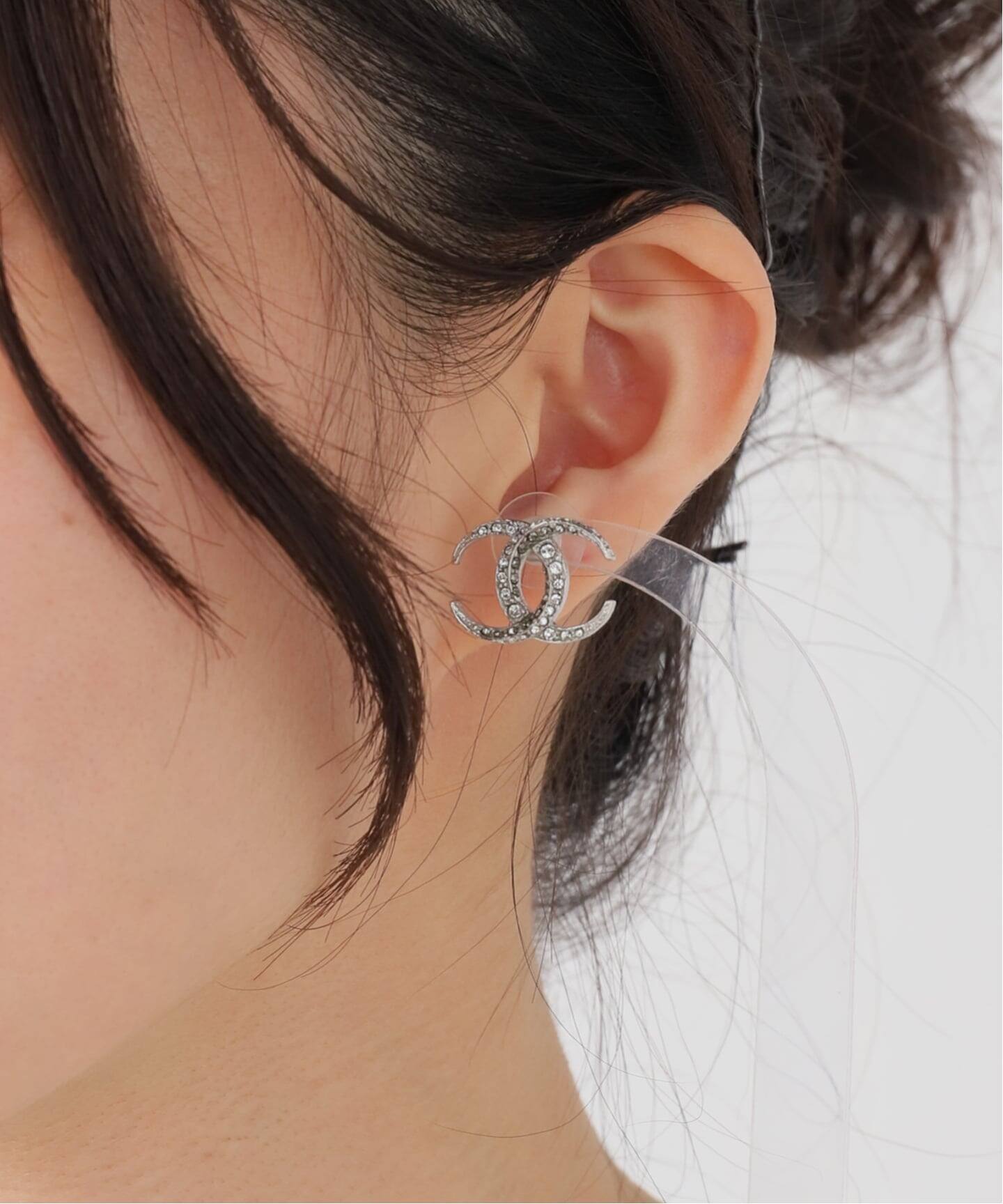 VINTAGE CHANEL/シャネル】CC pierce(両耳)（ピアス（両耳用