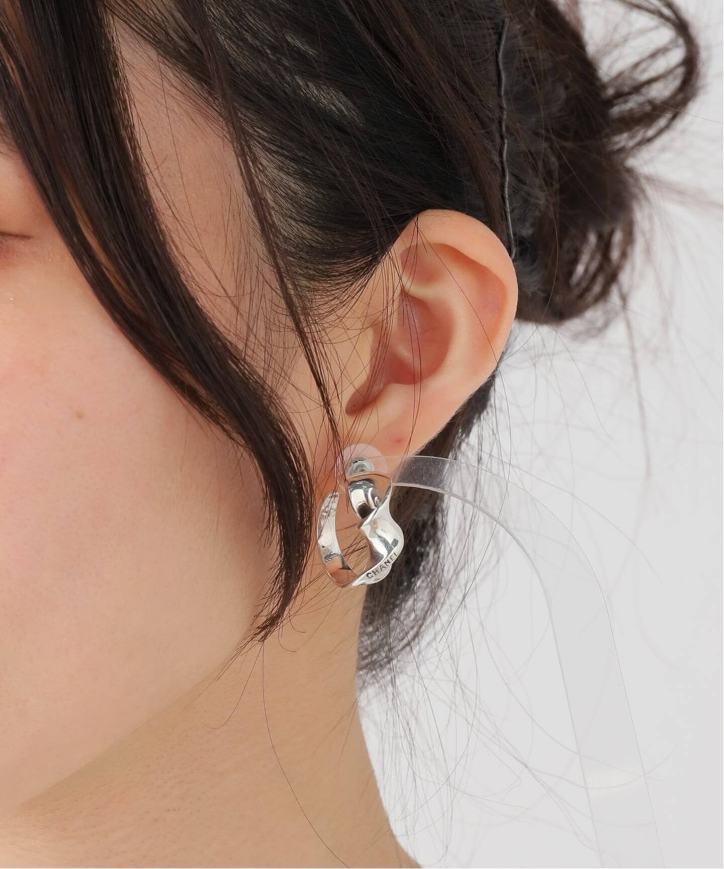 VINTAGE CHANEL/シャネル】pierce hoop twist(両耳)（ピアス（両耳用