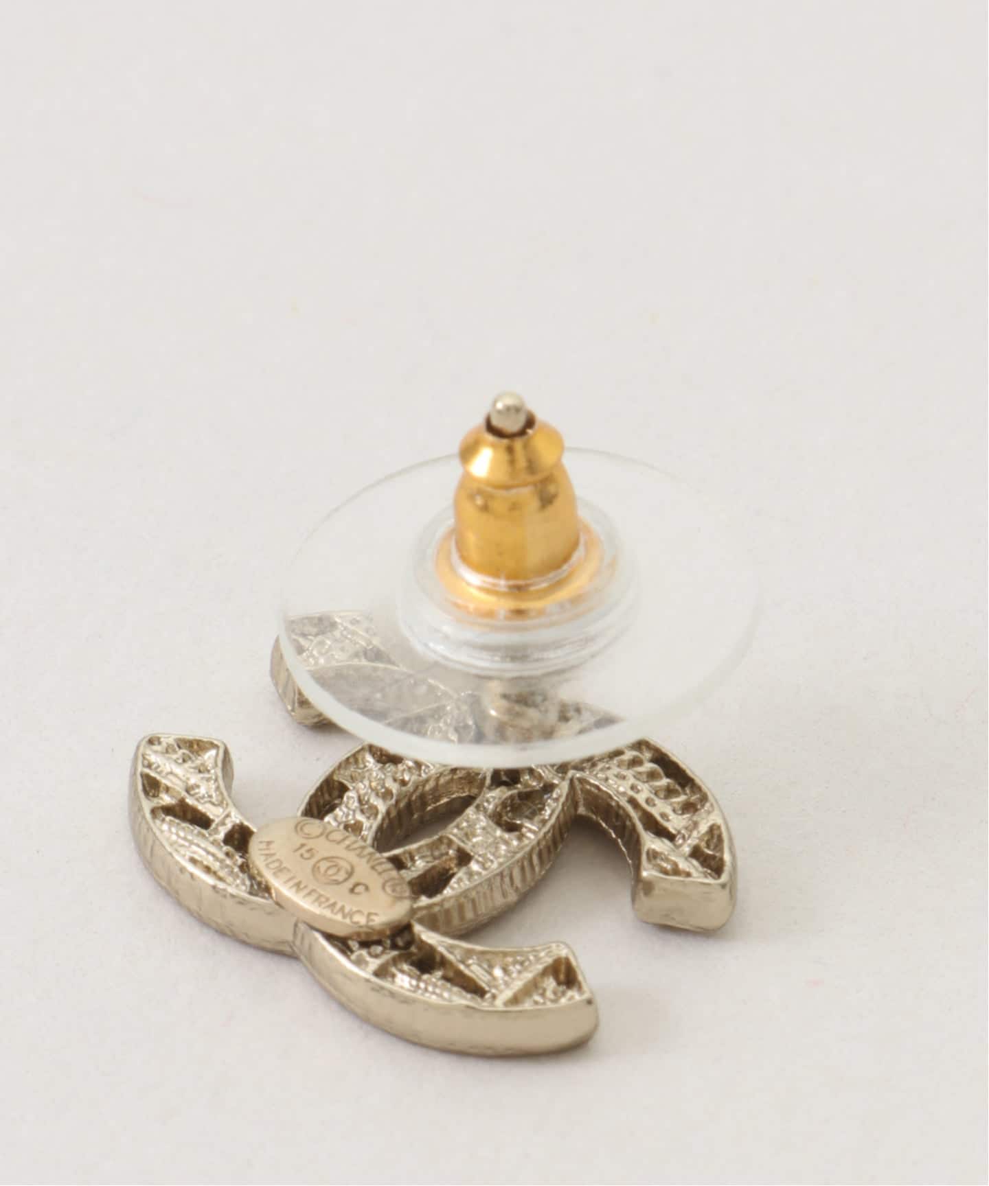 VINTAGE CHANEL/シャネル】CC pierce tweed(両耳)（ピアス（両耳用