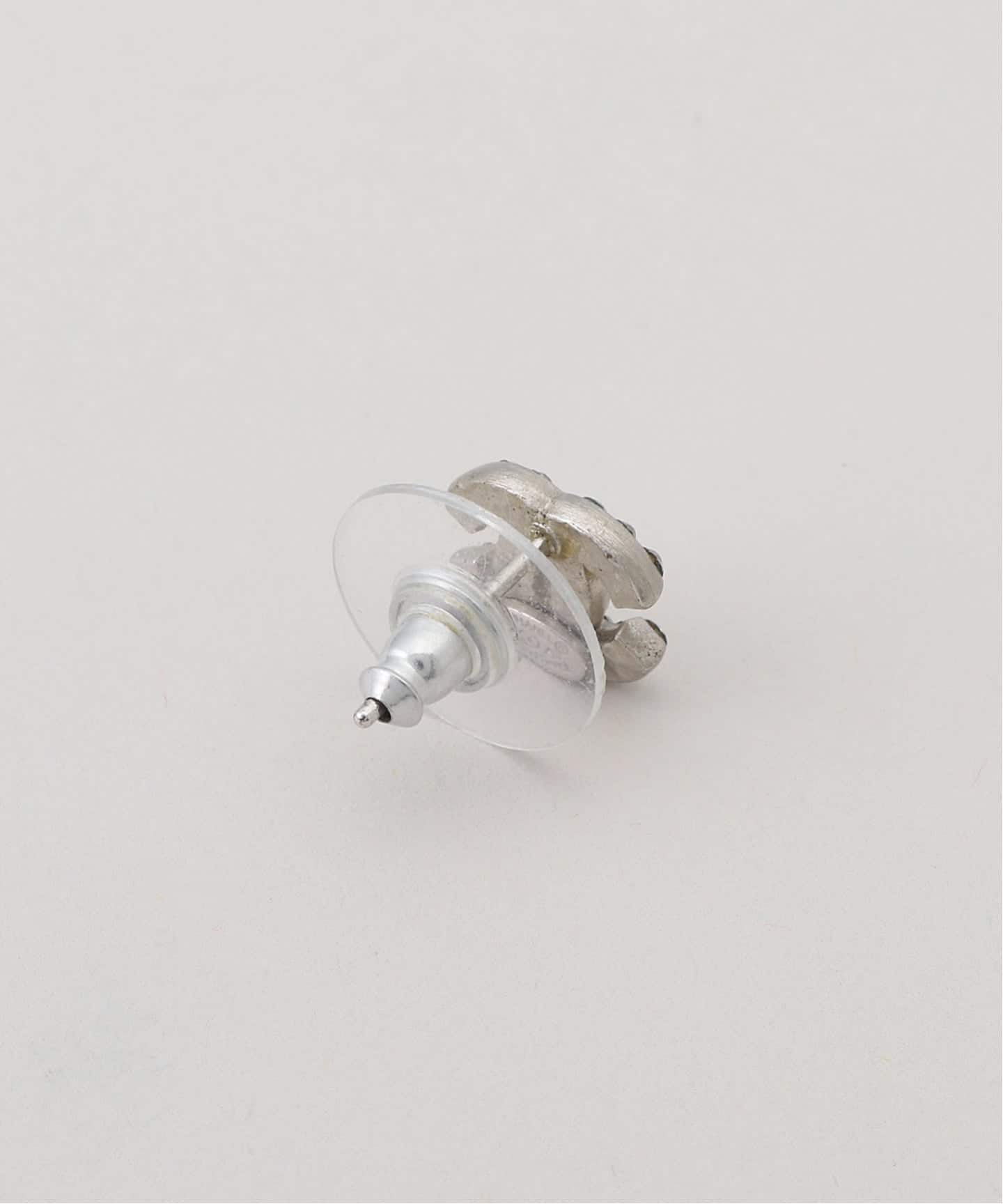 VINTAGE CHANEL/シャネル】CC pierce (両耳)（ピアス（両耳用