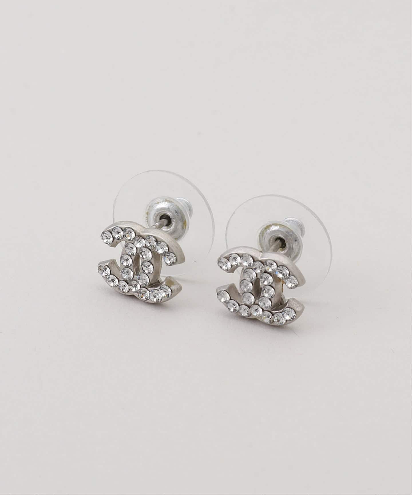 VINTAGE CHANEL/シャネル】CC pierce (両耳)（ピアス（両耳用