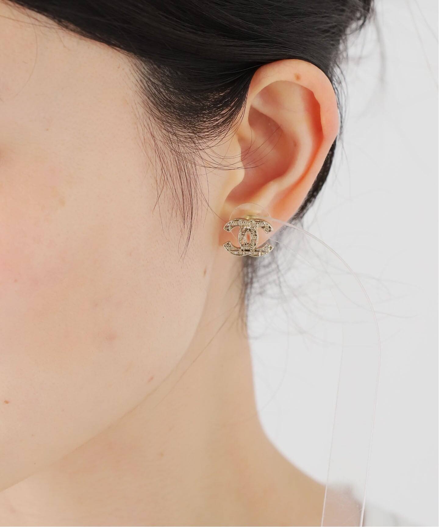 VINTAGE CHANEL/シャネル】CC pierce tweed (両耳)（ピアス（両耳用