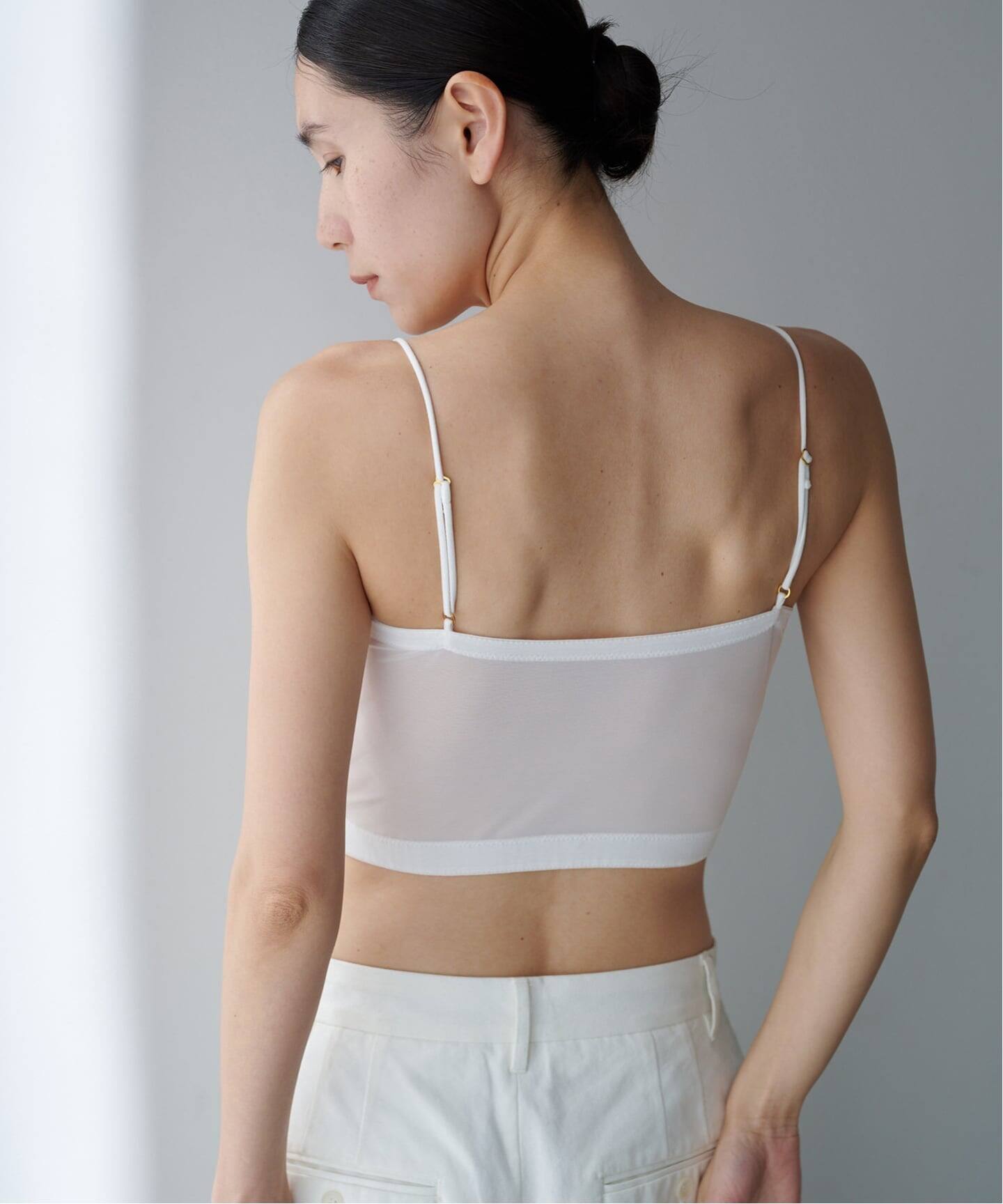 追加予約》【ESSENTIAL】サテン クロップドバンドゥブラ（カップ付き