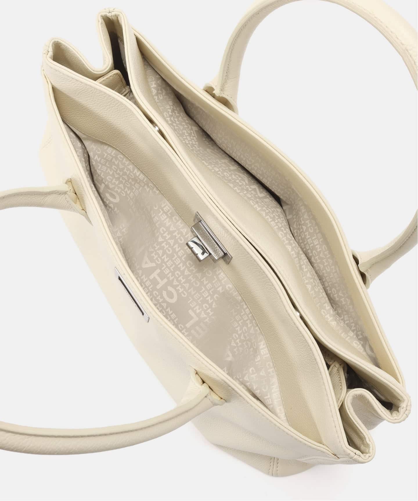 シャネル☆正規品☆レザートートバッグ☆白 VINTAGE CHANEL/シャネル】 2.55 Executive トートバッグ（トート