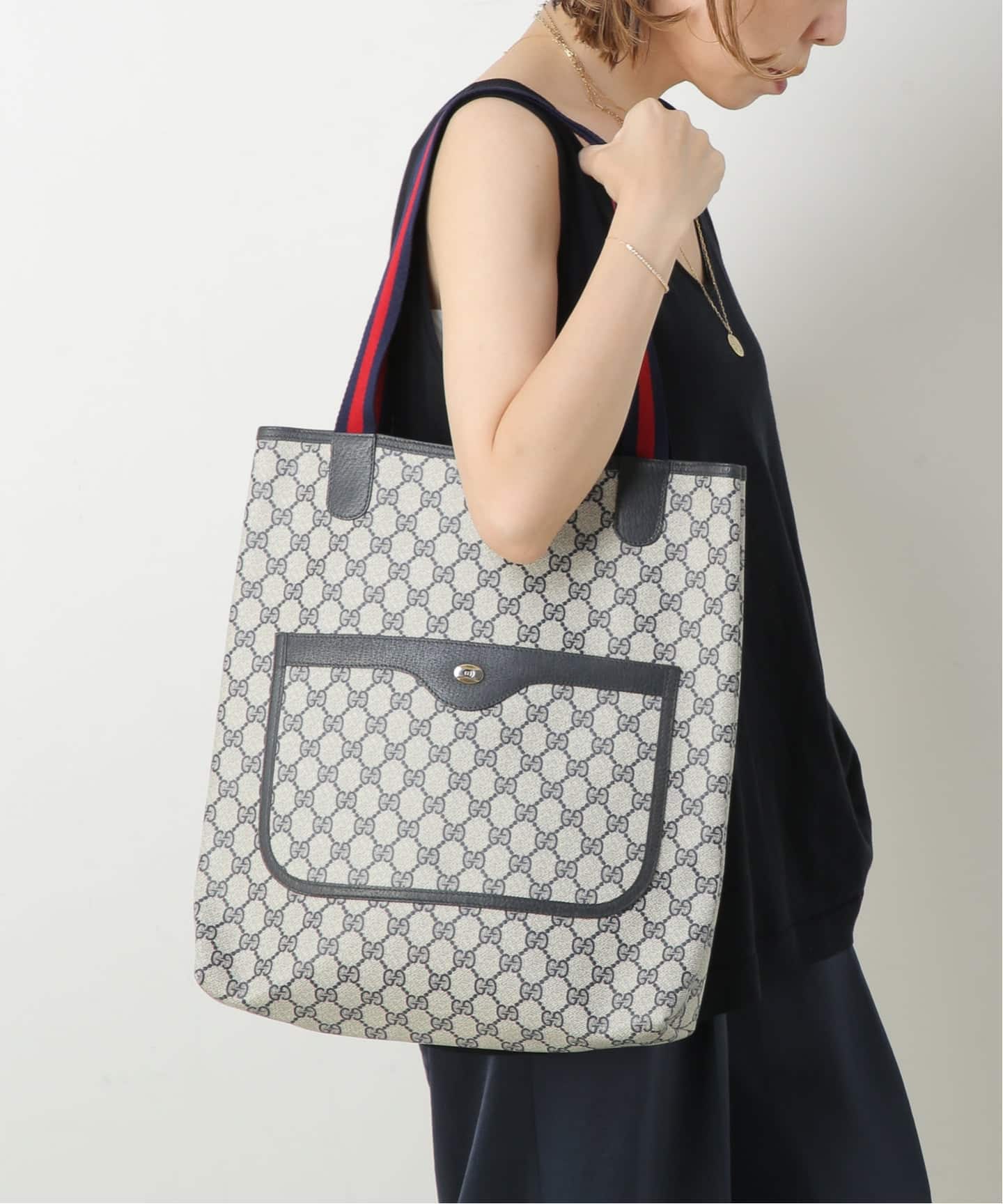 【大幅値下げ!】Gucci トートバッグ グ ロゴ柄　ヴィンテージ廃盤　男女兼用 VINTAGE GUCCI/グッチ】トートバッグ gg web（トートバッグ