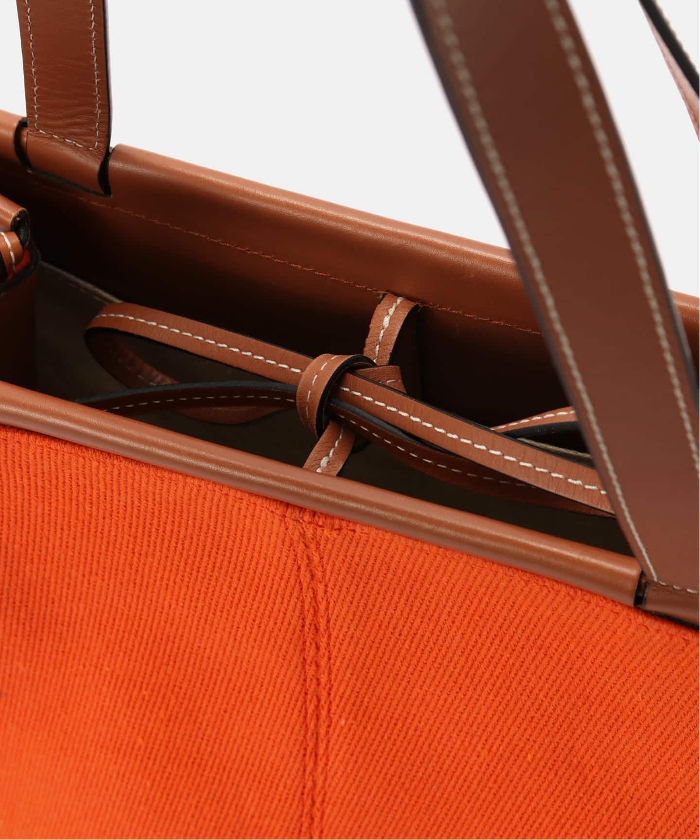 美品 LOEWE ロエベ レザー ジャケット オレンジ LOEWE/ロエベ】 Cushion tote small（トートバッグ）｜ENSEMBLE