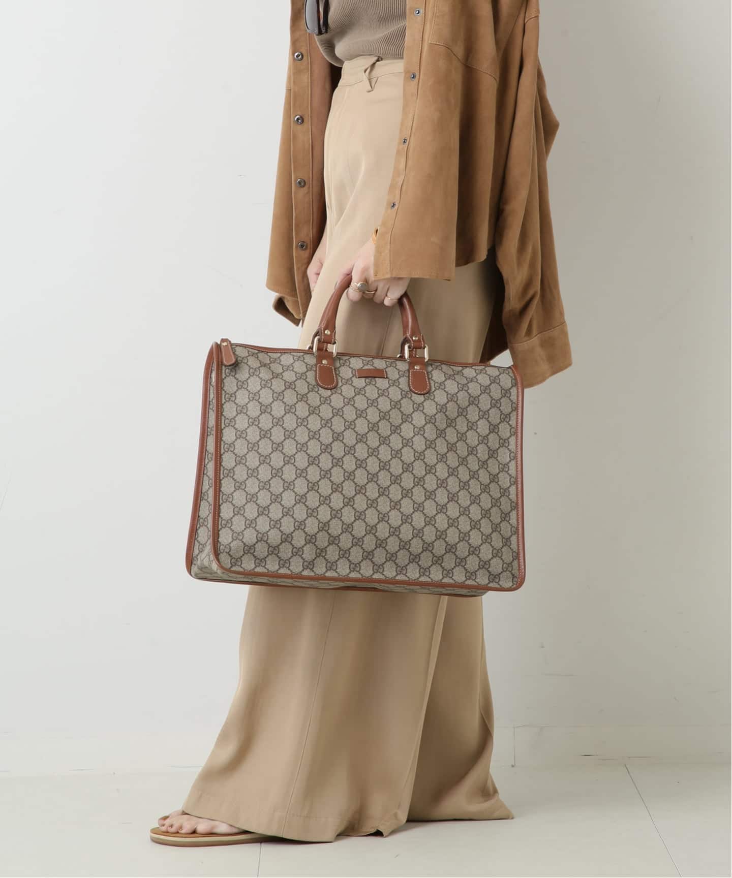 GUCCI グッチ Gロゴ　パテント ハンドバッグ　ヴィンテージ VINTAGE GUCCI/グッチ】ハンドバッグ gg（ハンドバッグ）｜DECOUVERTE