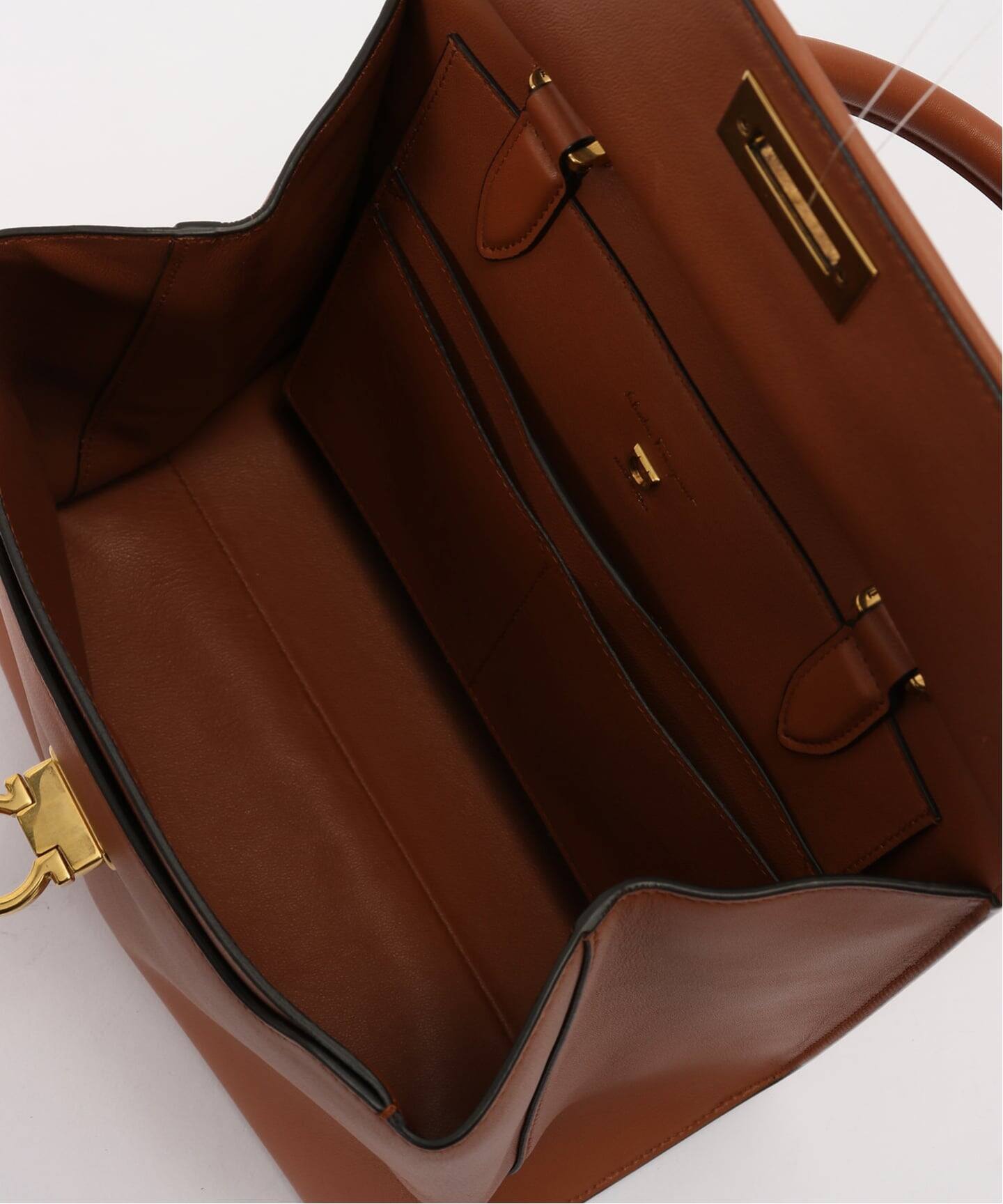 FERRAGAMO/フェラガモ】 Trifolio ハンドバッグ 2way（ハンドバッグ 