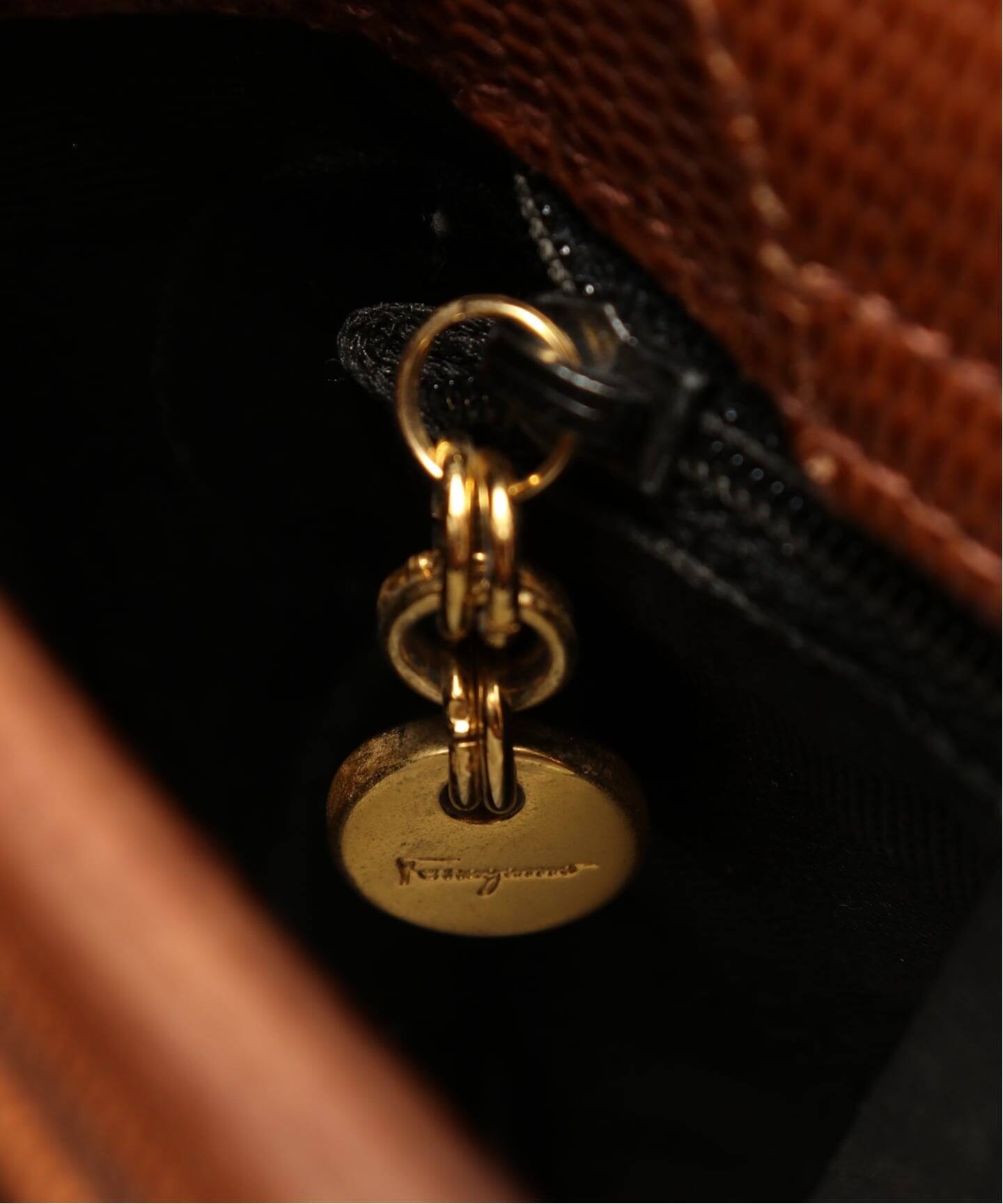 VINTAGE FERRAGAMO/フェラガモ】バケットハンドバッグ vara lizard