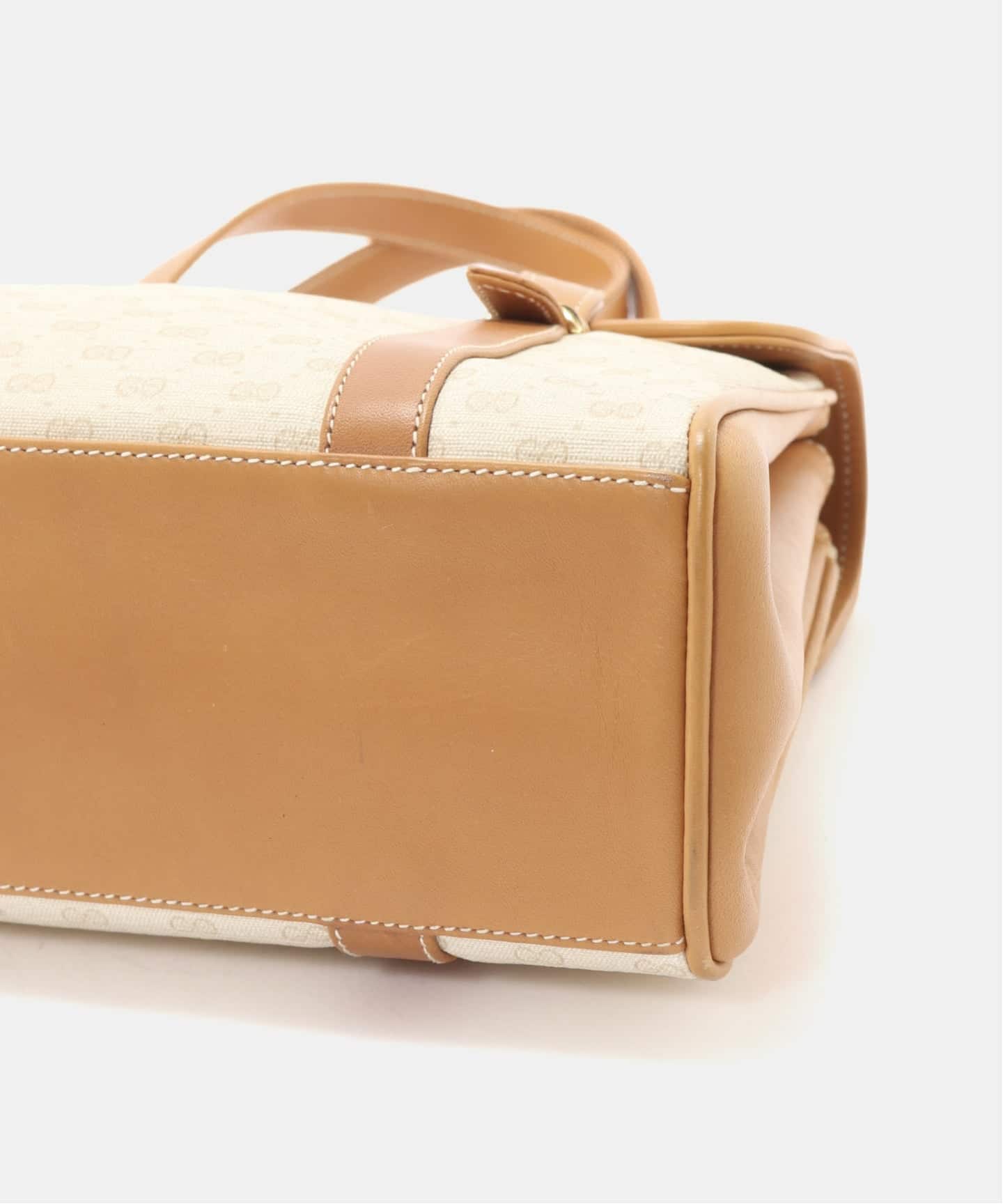 GUCCI ハンドバッグ レザー ベージュ　ヴィンテージ VINTAGE GUCCI/グッチ】ハンドバッグ micro gg（ハンドバッグ